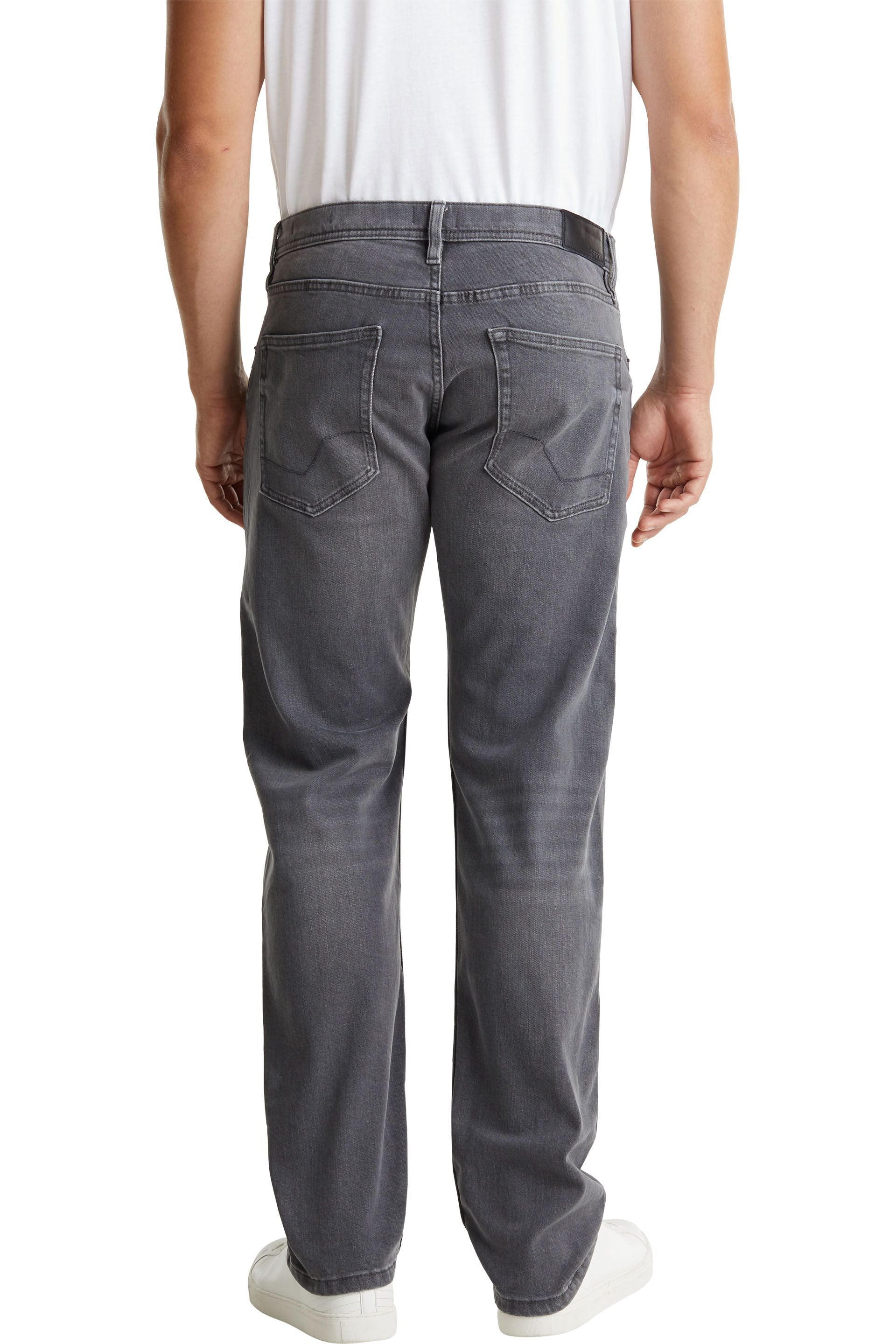 Esprit Herren Jeans Stretchkomfort Washed Out Wrinkle-Effekt