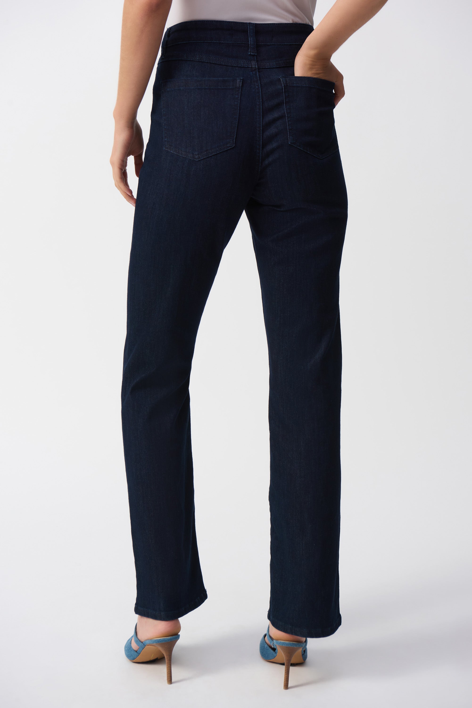 Joseph Ribkoff Damen Bootcut Denim-Hose mit Featherweave