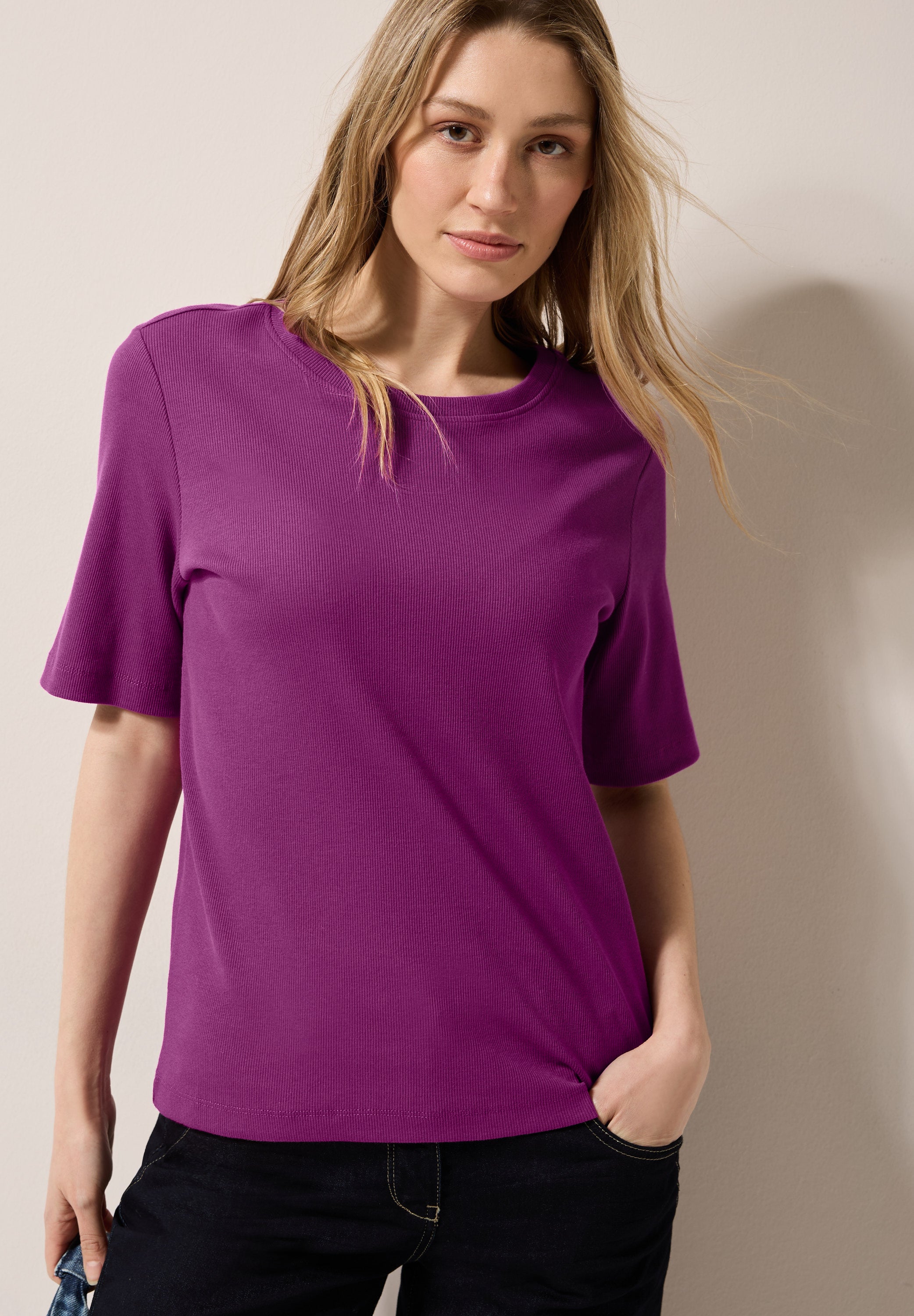 CECIL Basic T-Shirt Damen Körpernaher Schnitt
