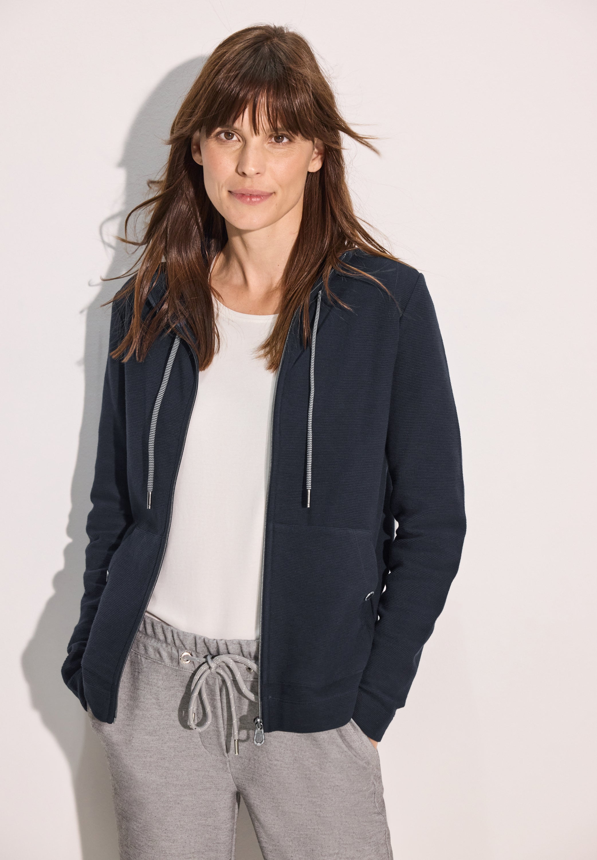 CECILDamen Leichte Sweatjacke mit Tunnelzug Aufgesetzte Taschen