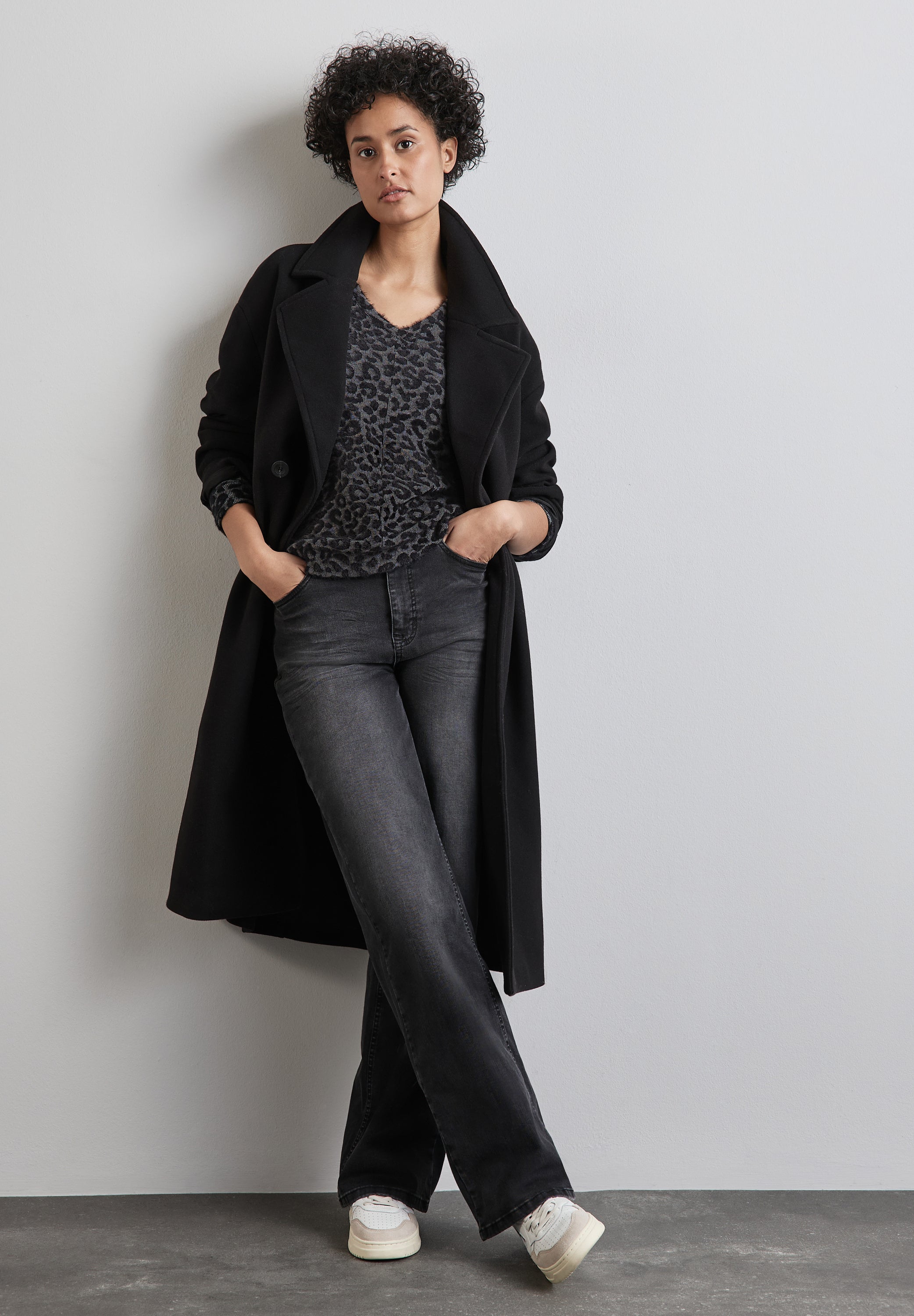 Street One Langarmshirt Damen Leo-Muster V-Ausschnitt Bündchen