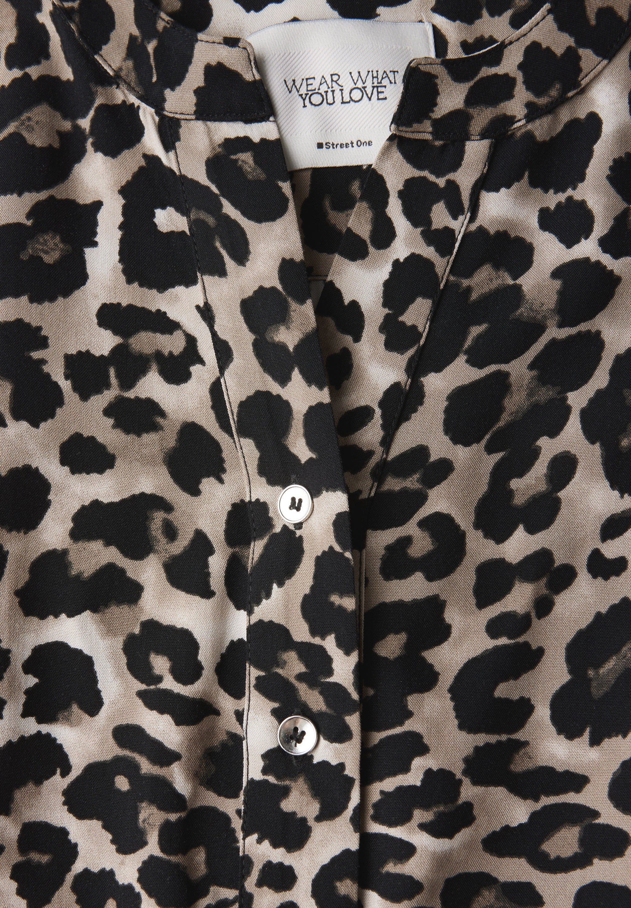 Jumpsuit mit Leo-Muster