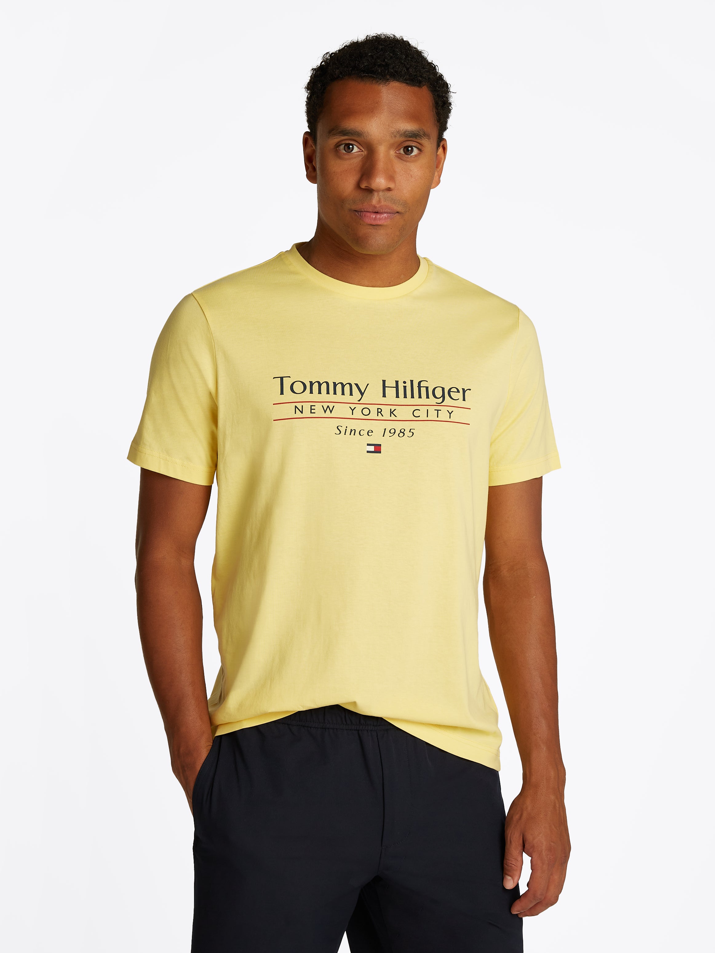 TheUR Basic Tee Herren Schwarz