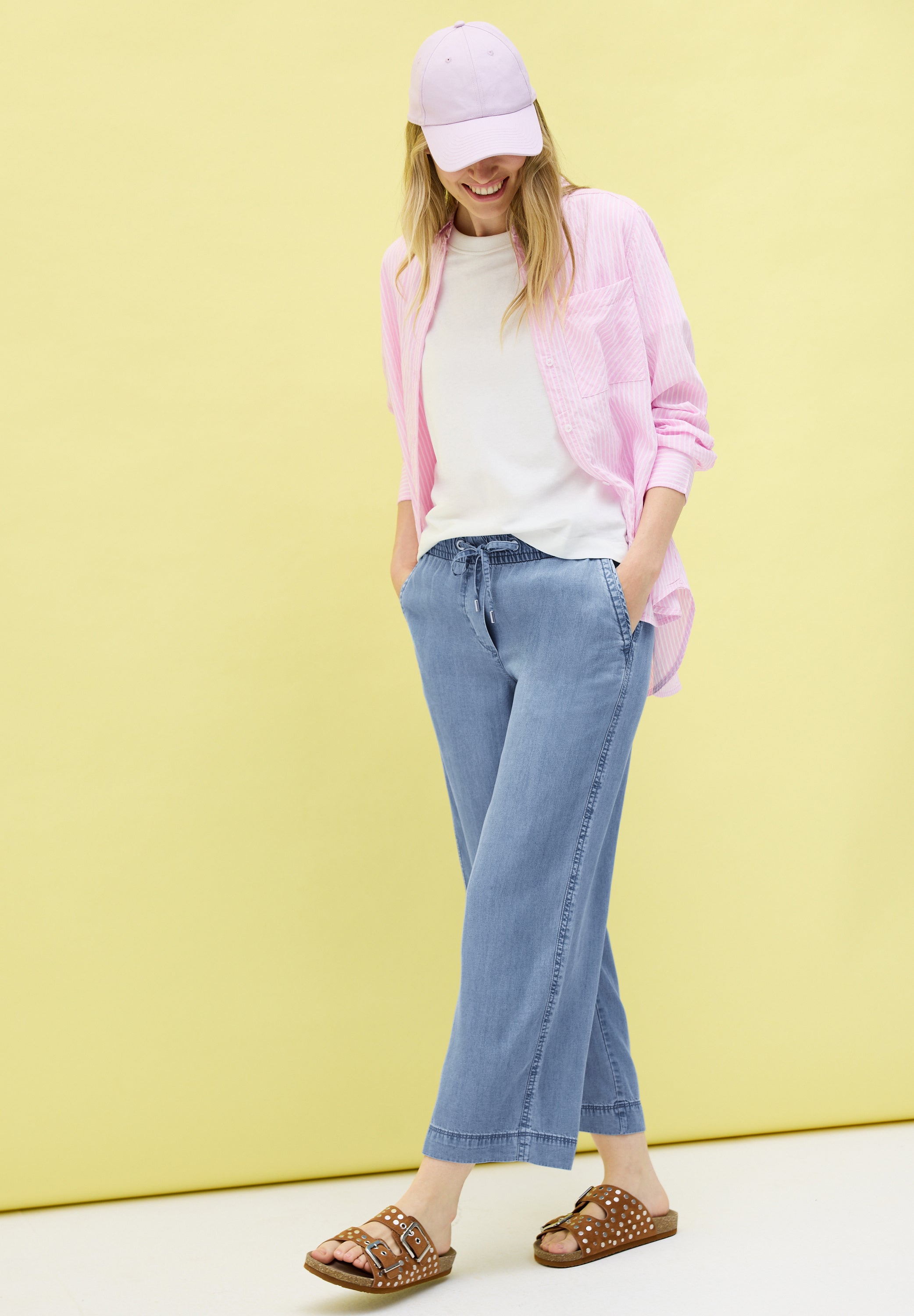 CECIL Loose Fit Damen Jeanshose mit High Waist und Wide Legs