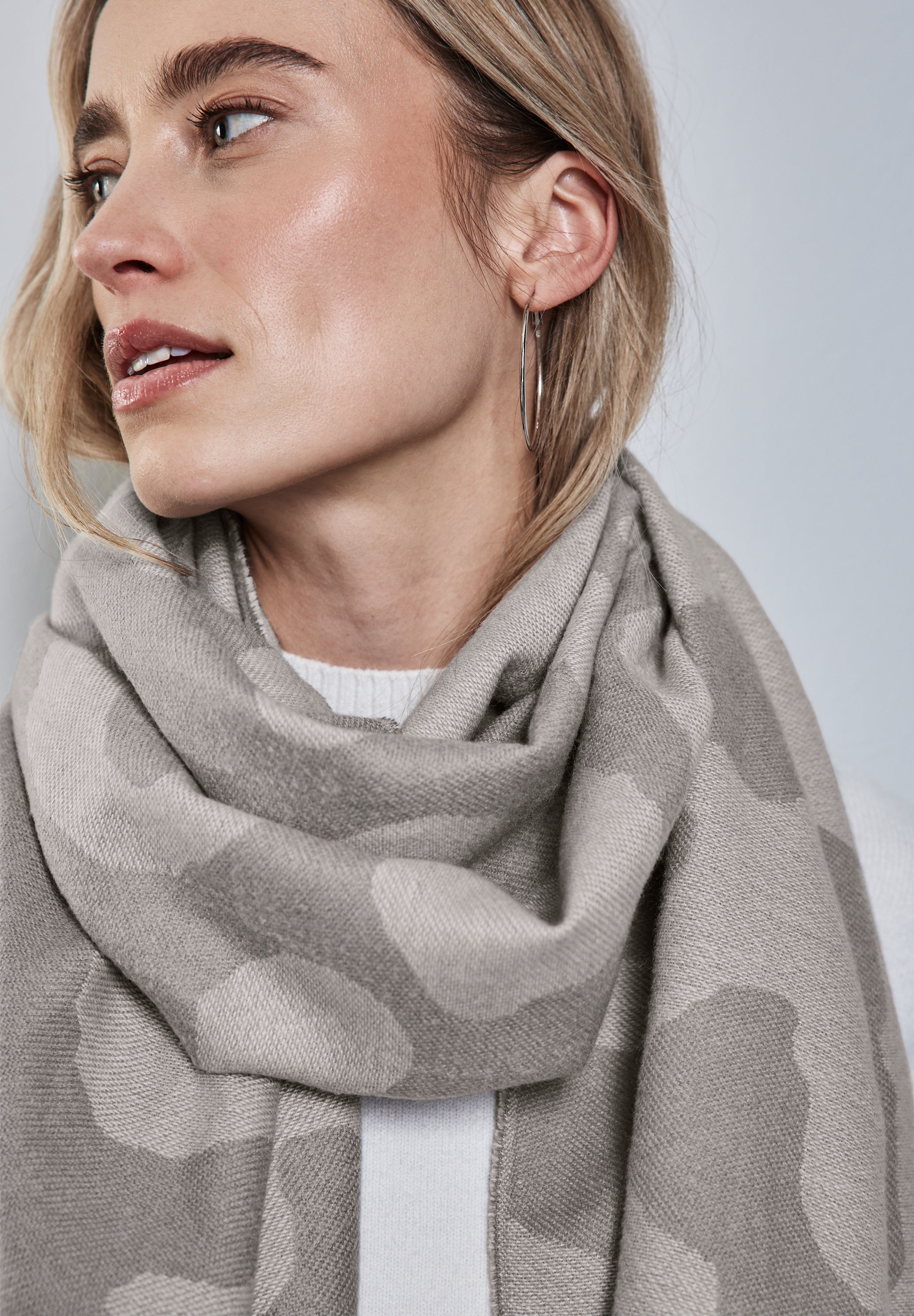 Street One Jacquard Schal Damen Kuschelig Fransen