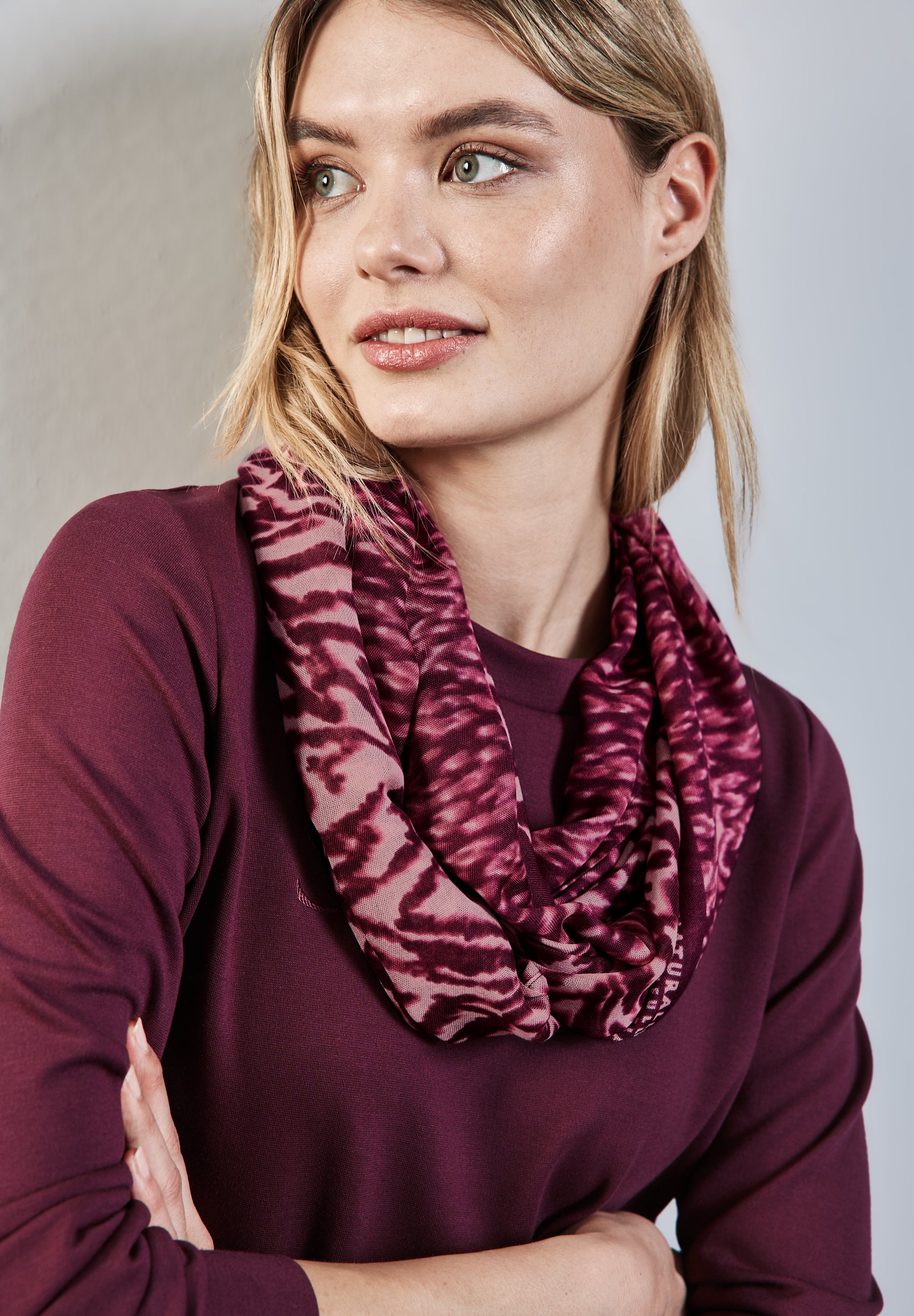 Street One Loop-Schal Damen mulberry red