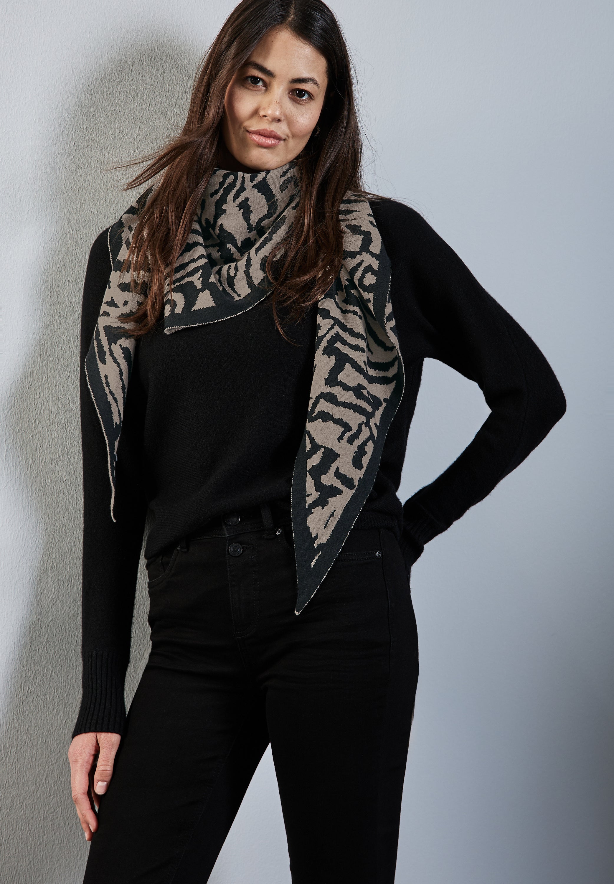 Street One Feinstrick Dreieckstuch Damen Grau