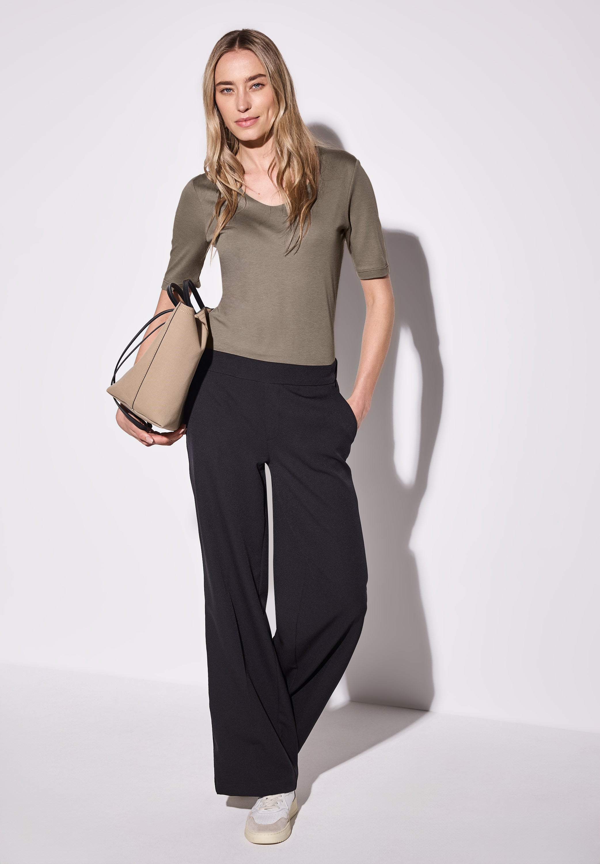Street One Damen T-Shirt V-Ausschnitt Halbarm Blickdicht