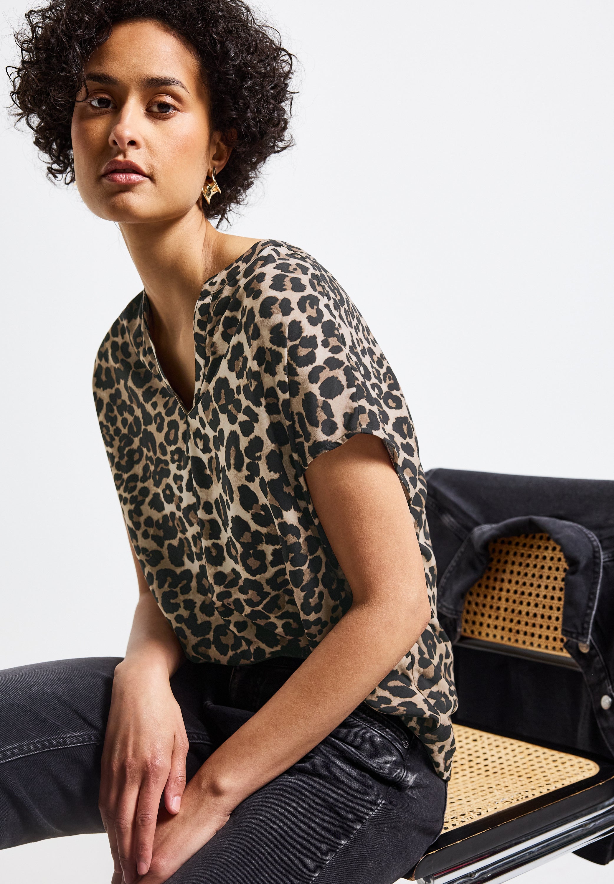 Street One Blusenshirt Damen Leo-Muster entspannte Passform