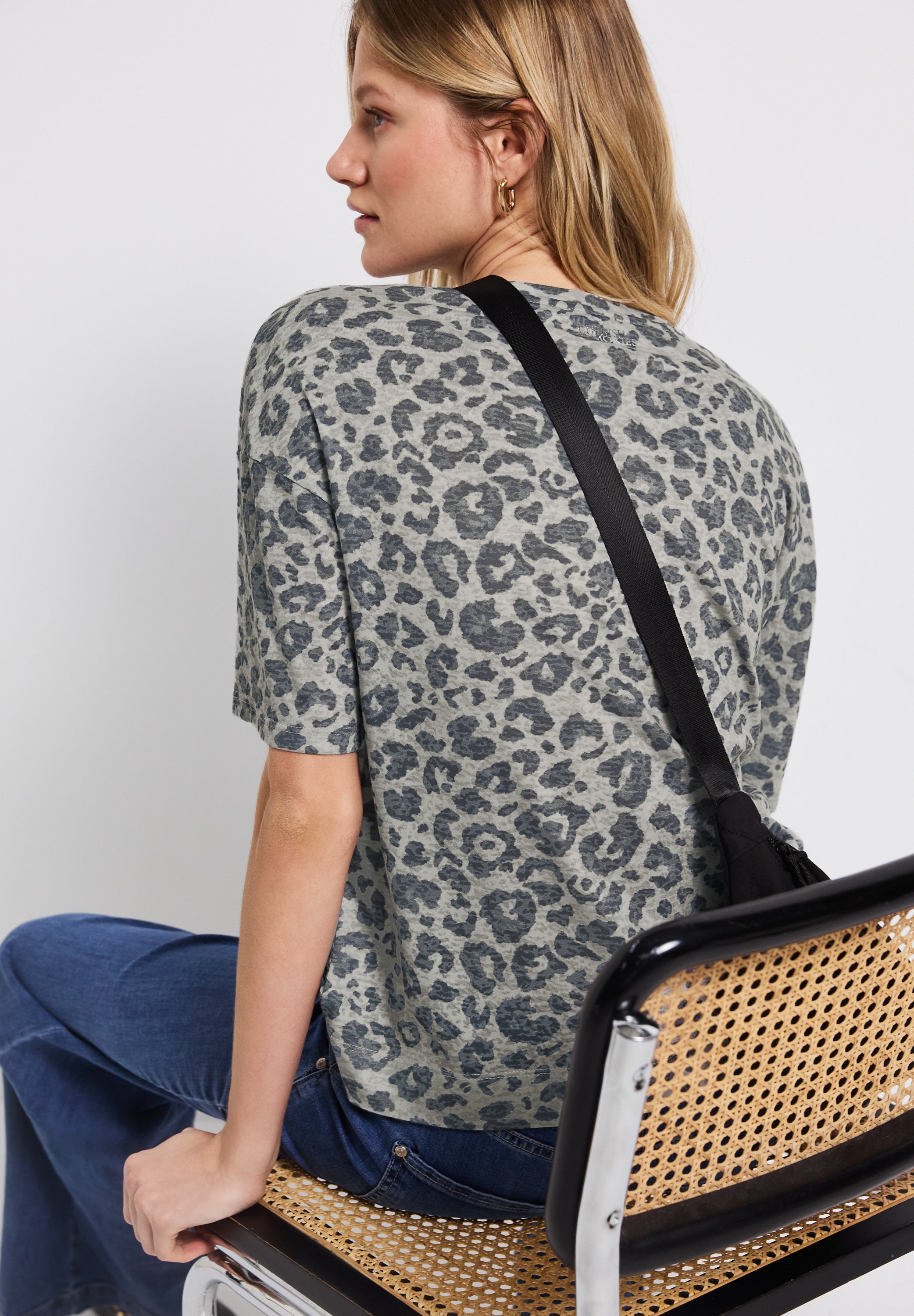 Street One Ausbrenner-Shirt mit Leo-Muster Damen luftig leicht