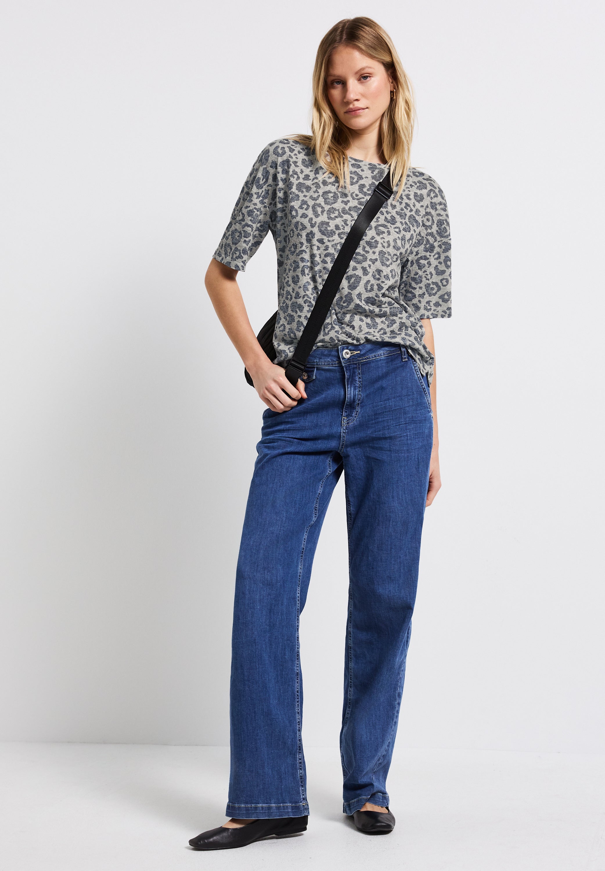 Street One Ausbrenner-Shirt mit Leo-Muster Damen luftig leicht