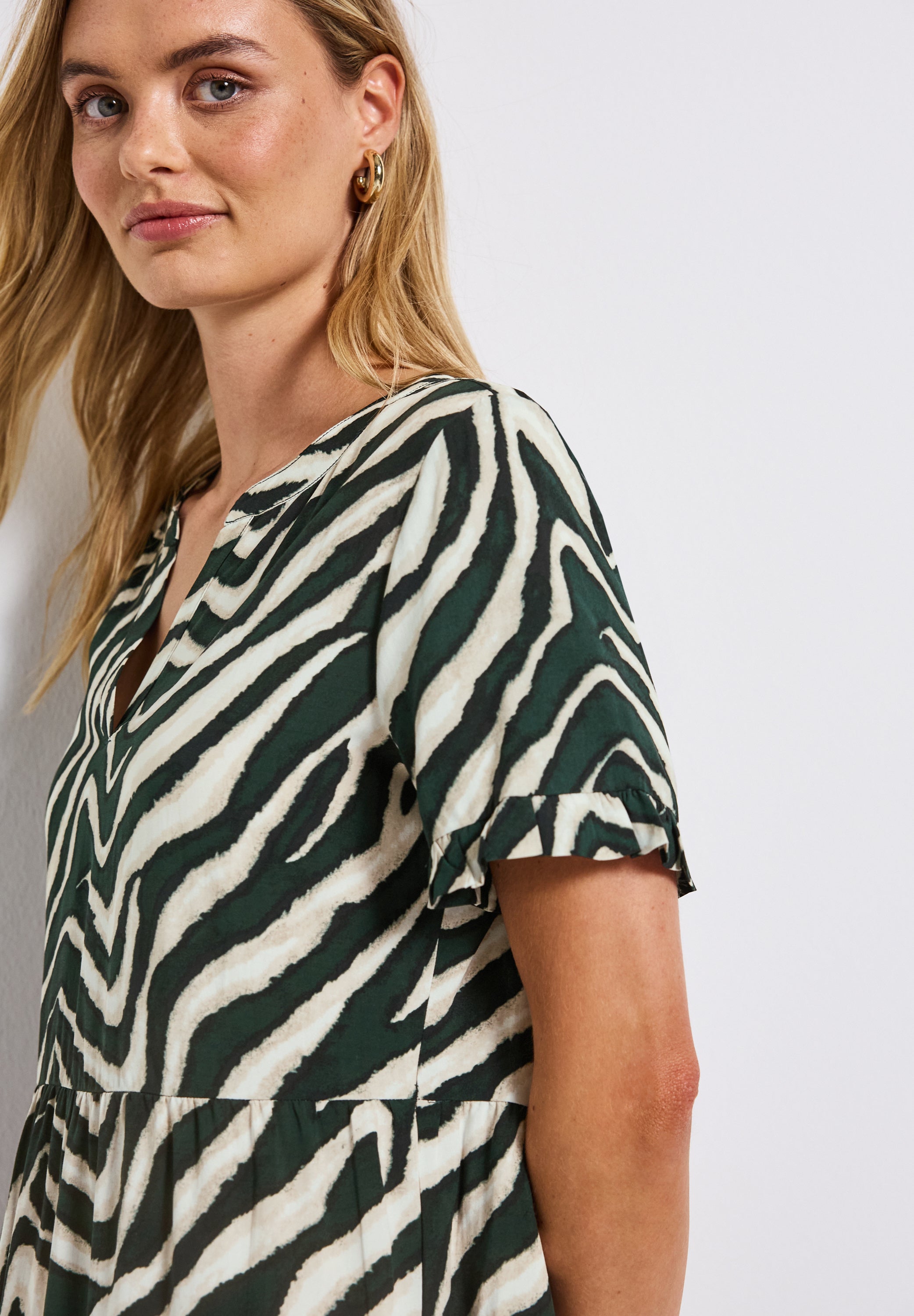 Street One Tunika-Kleid Damen mit grafischem Muster und geschlitztem Ausschnitt