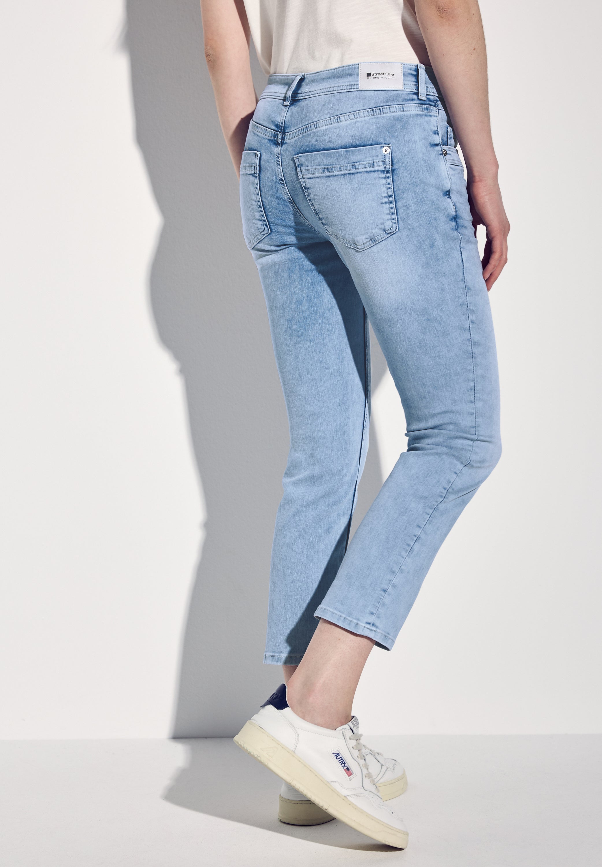 Street One Damen 7/8-Jeans Casual Fit Slim Legs Mid Waist Bleached