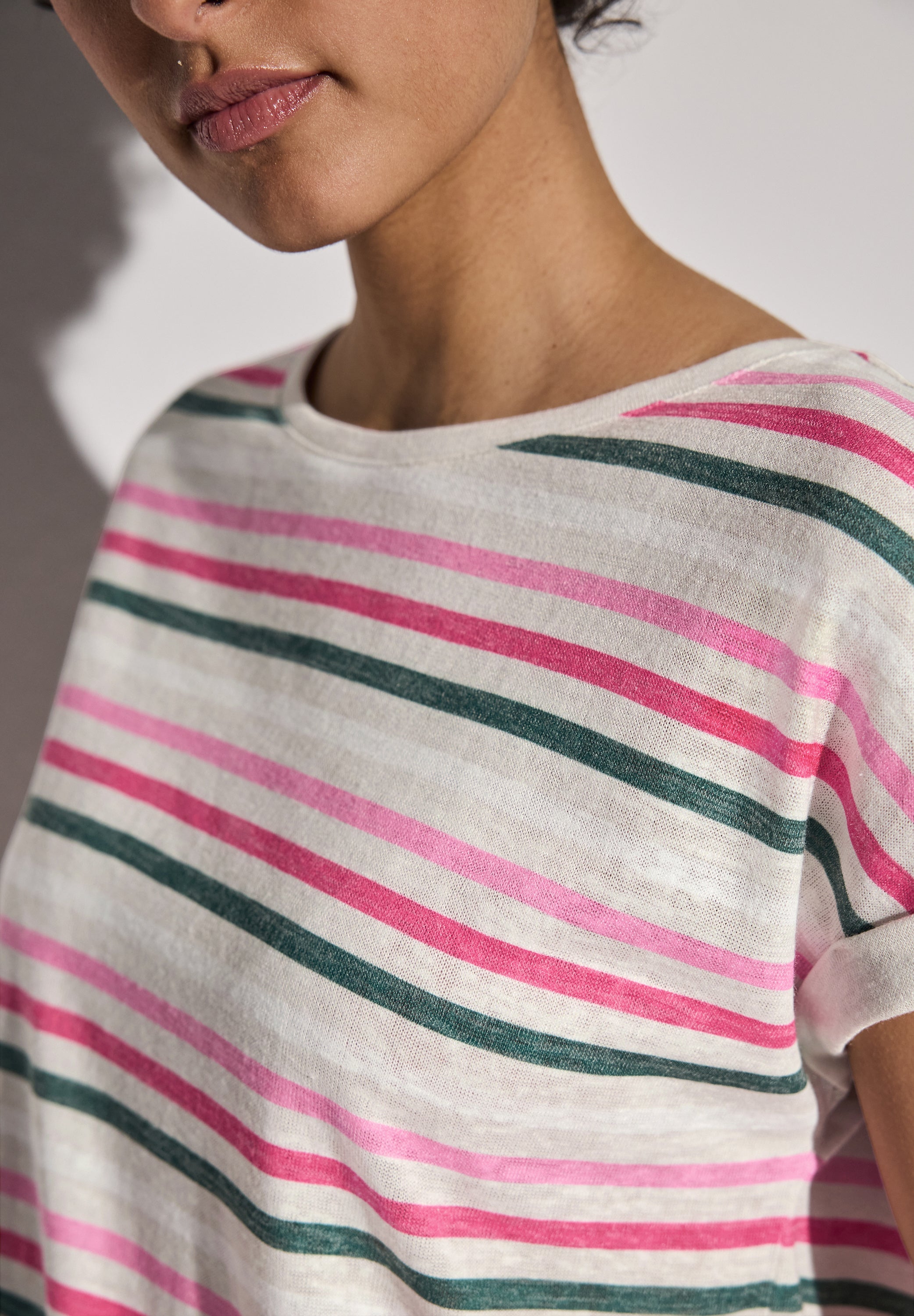 Street One Damen Shirt mit zeitlosem Streifenmuster und lässigem Schnitt