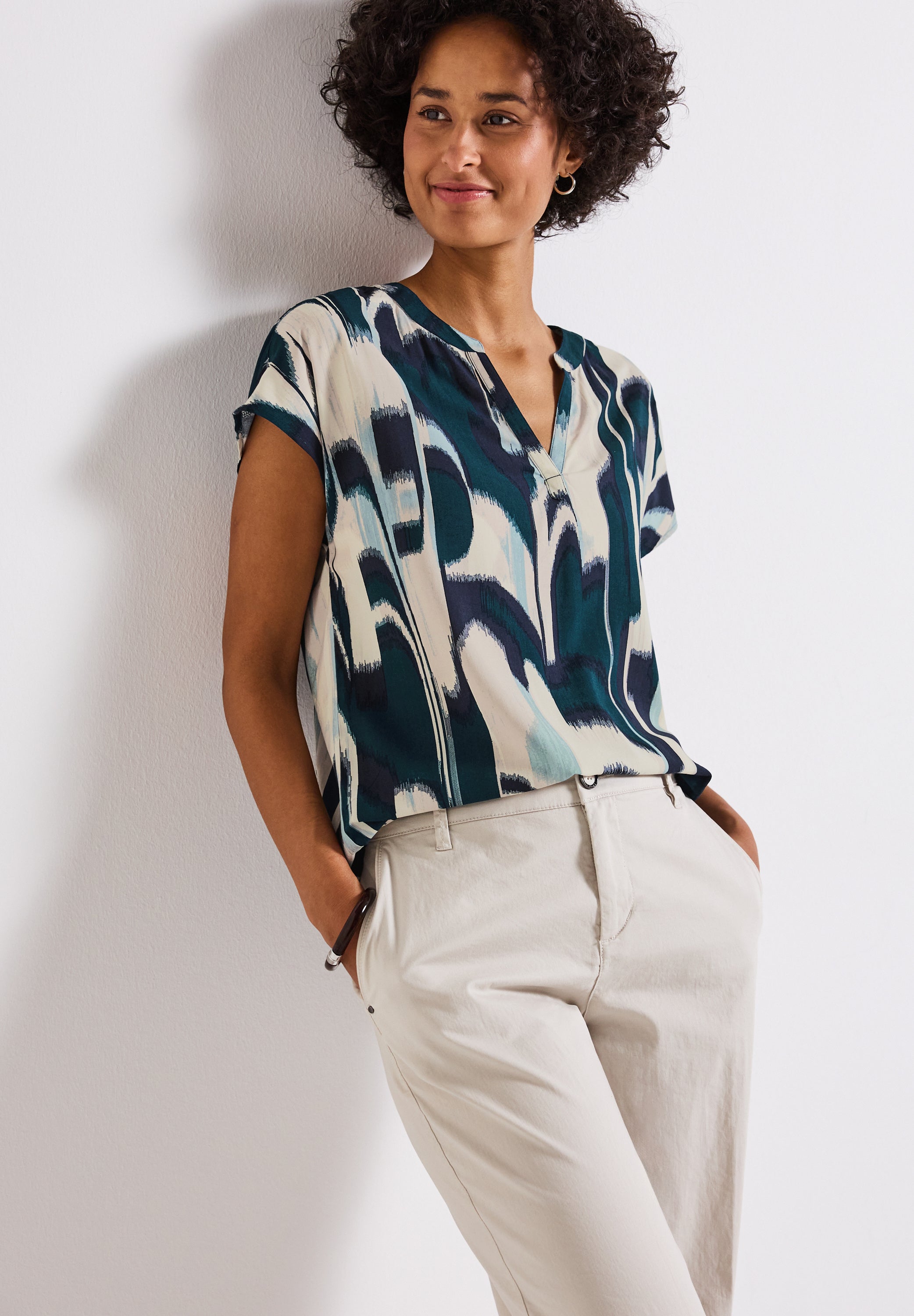 Blusenshirt mit Ikat Print