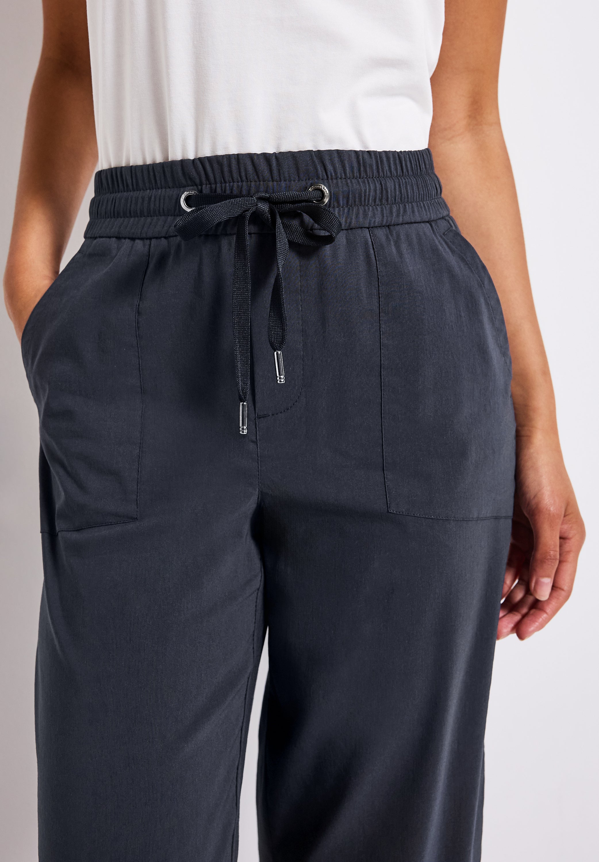 Street One Damen Casual Fit High Waist Hose mit Straight Legs
