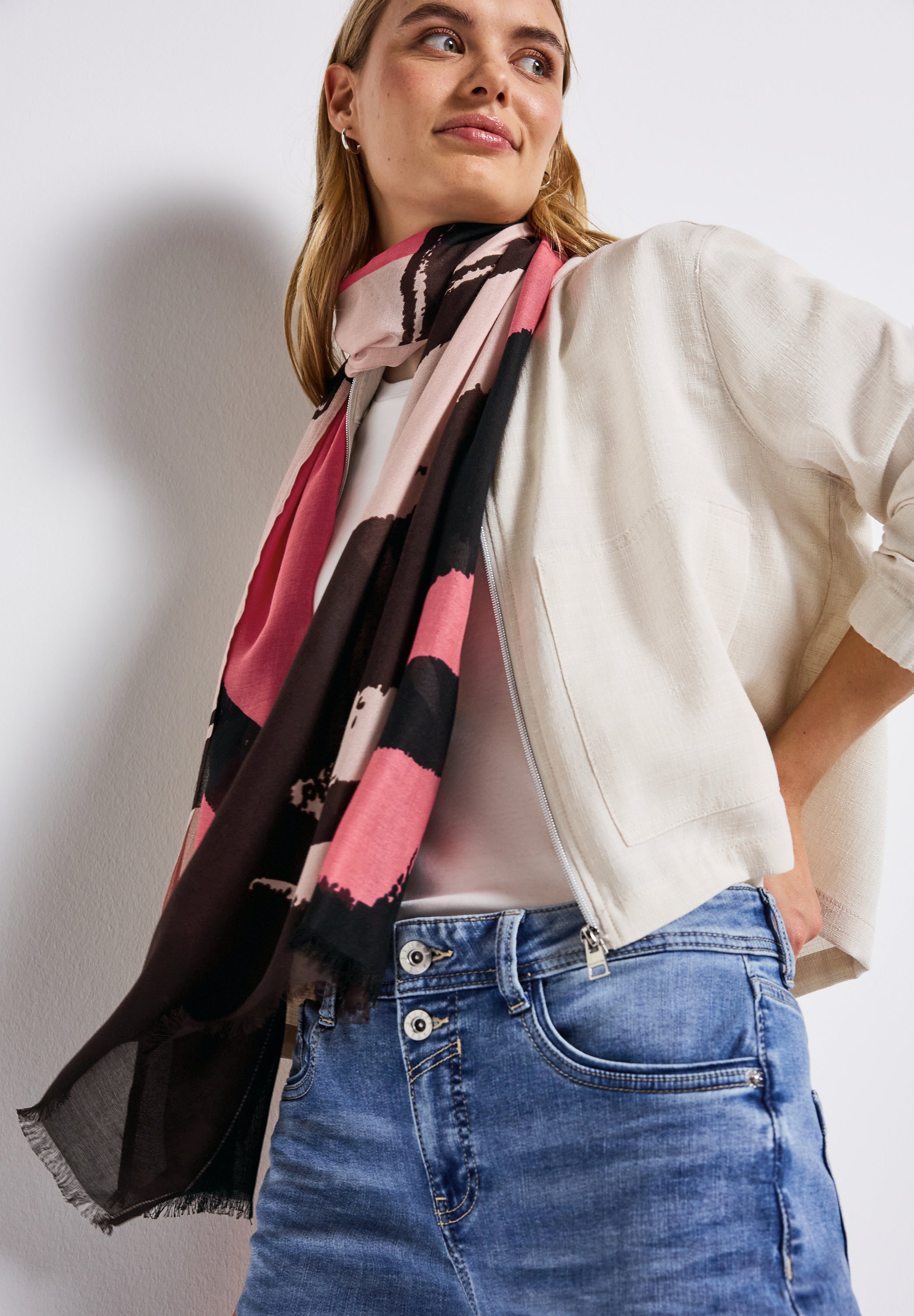 Street One langer Schal Damen mit grafischem Muster und Fransen