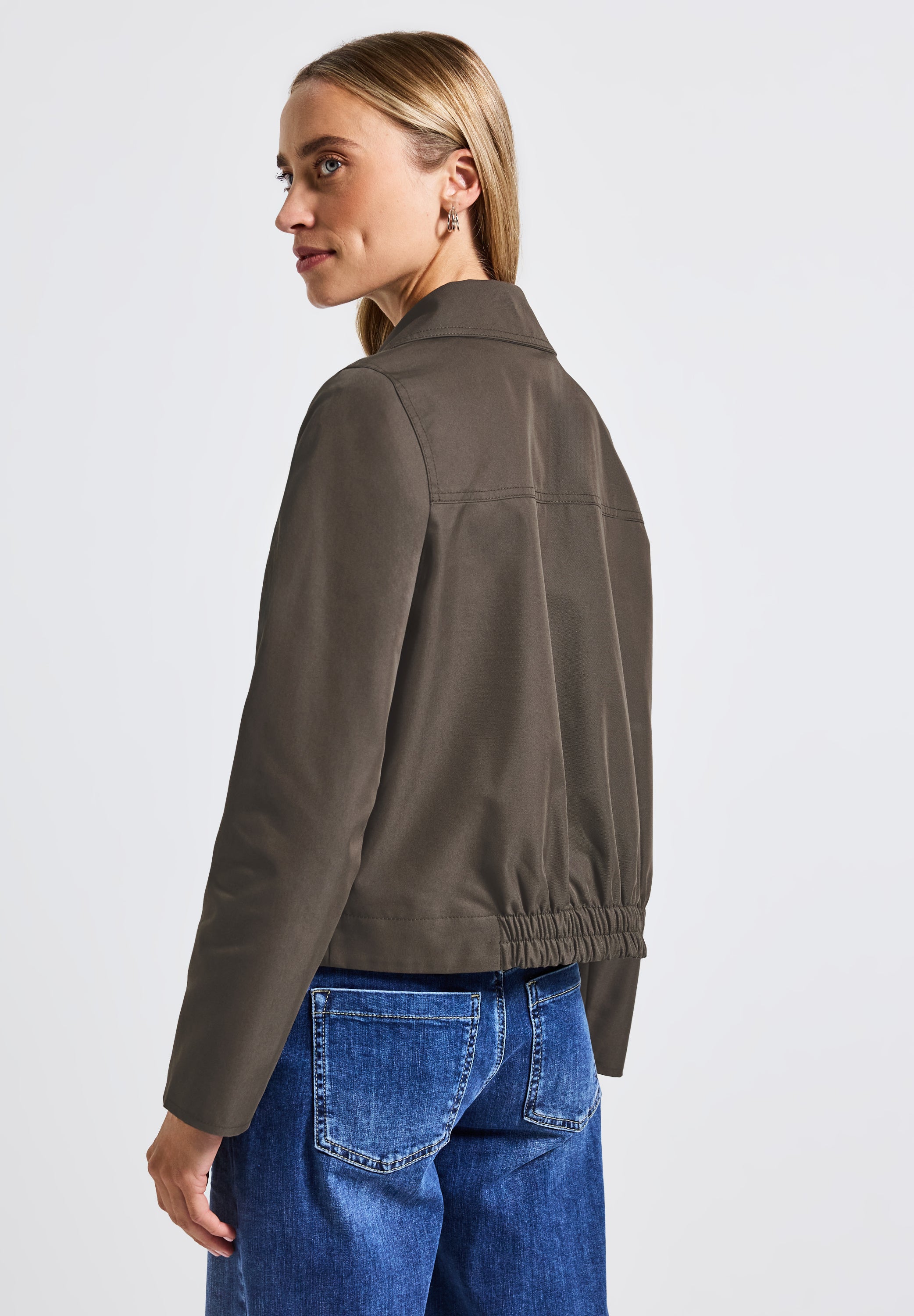 Kurzer Trenchcoat