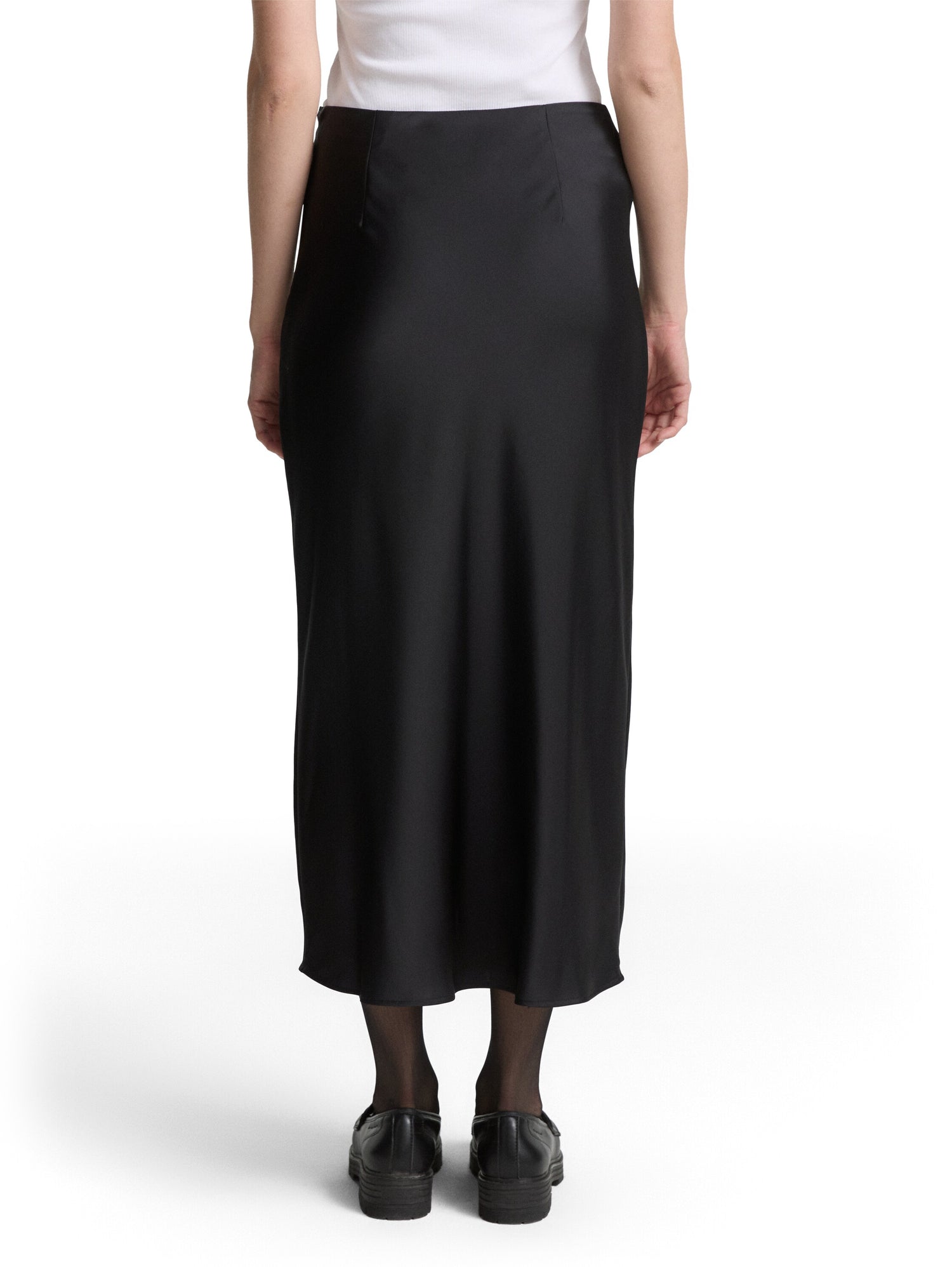 Midi-Rock in Satin-Optik