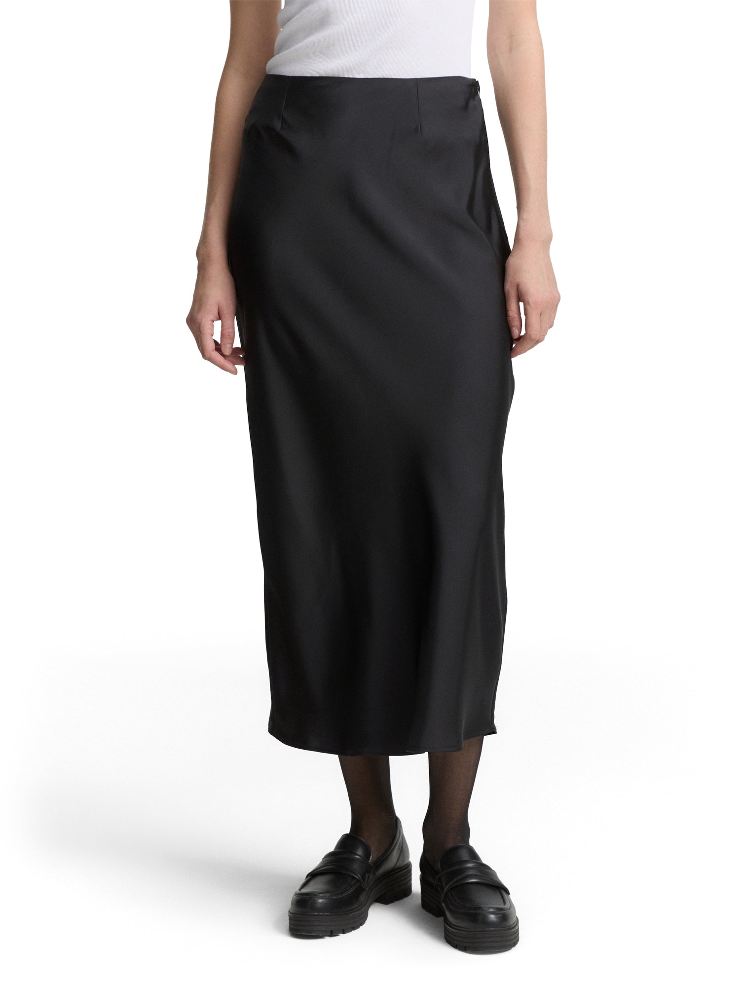 Midi-Rock in Satin-Optik