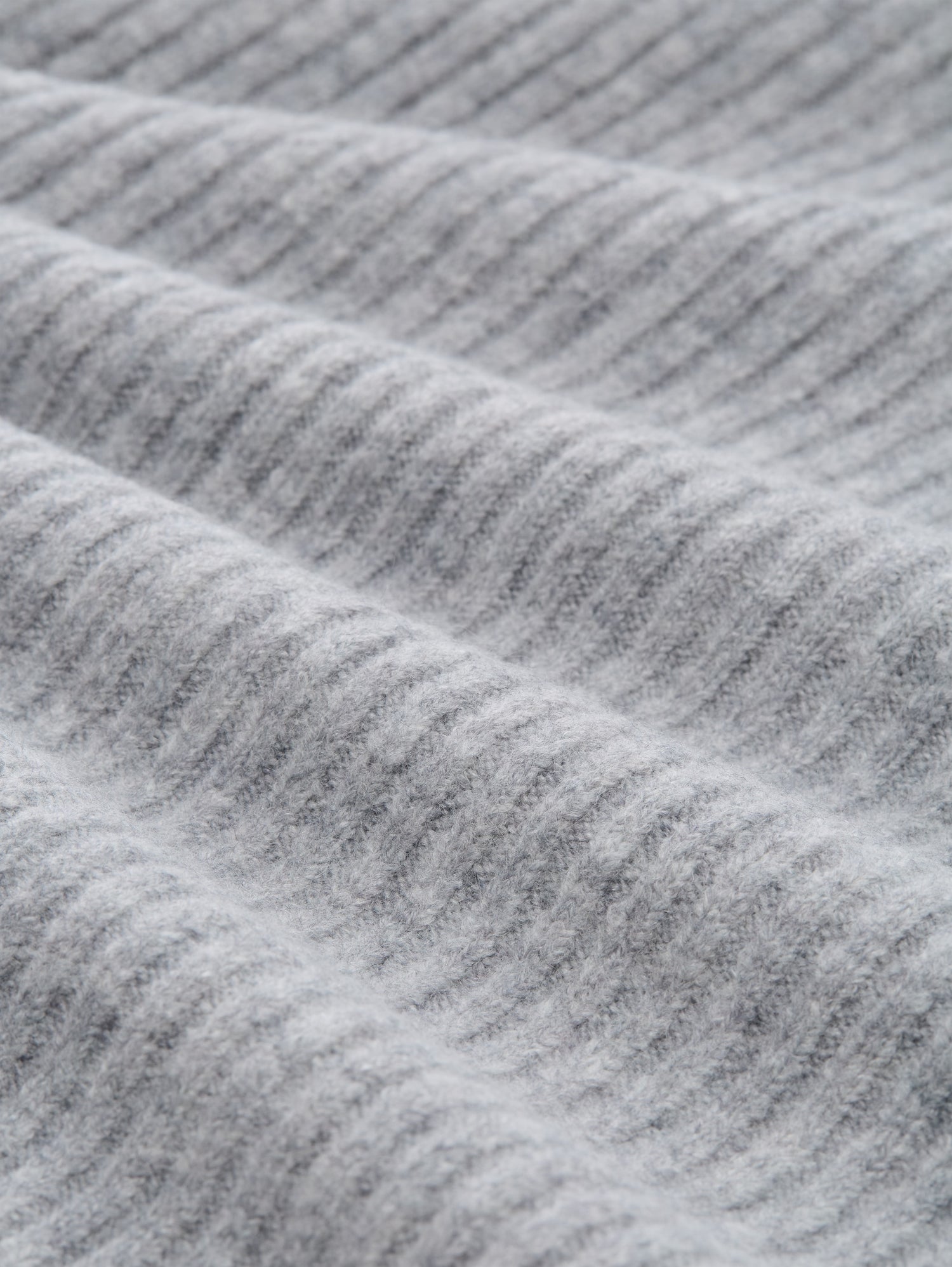 Midi-Strickkleid mit Stehkragen