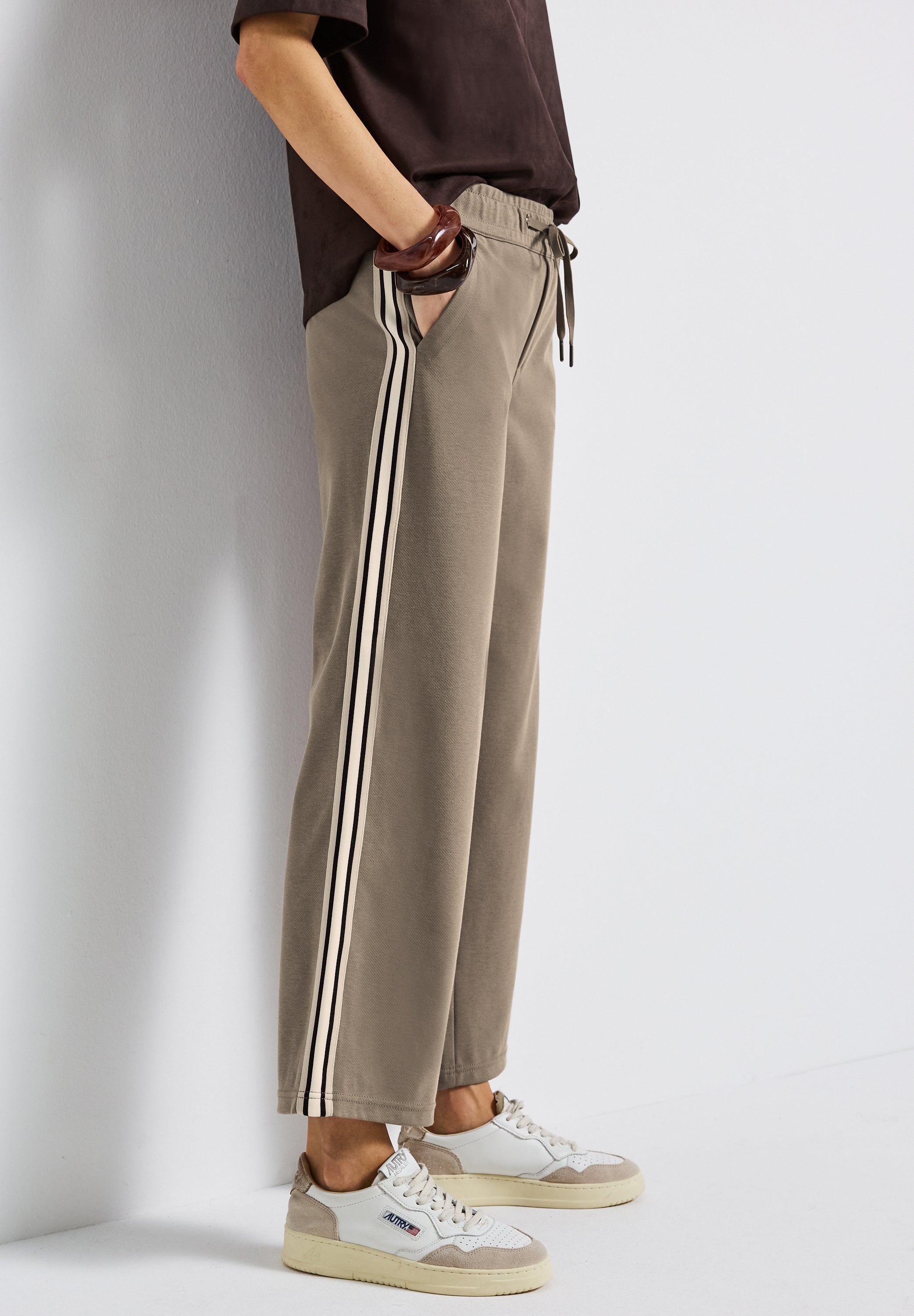 Straight Leg Strukturhose