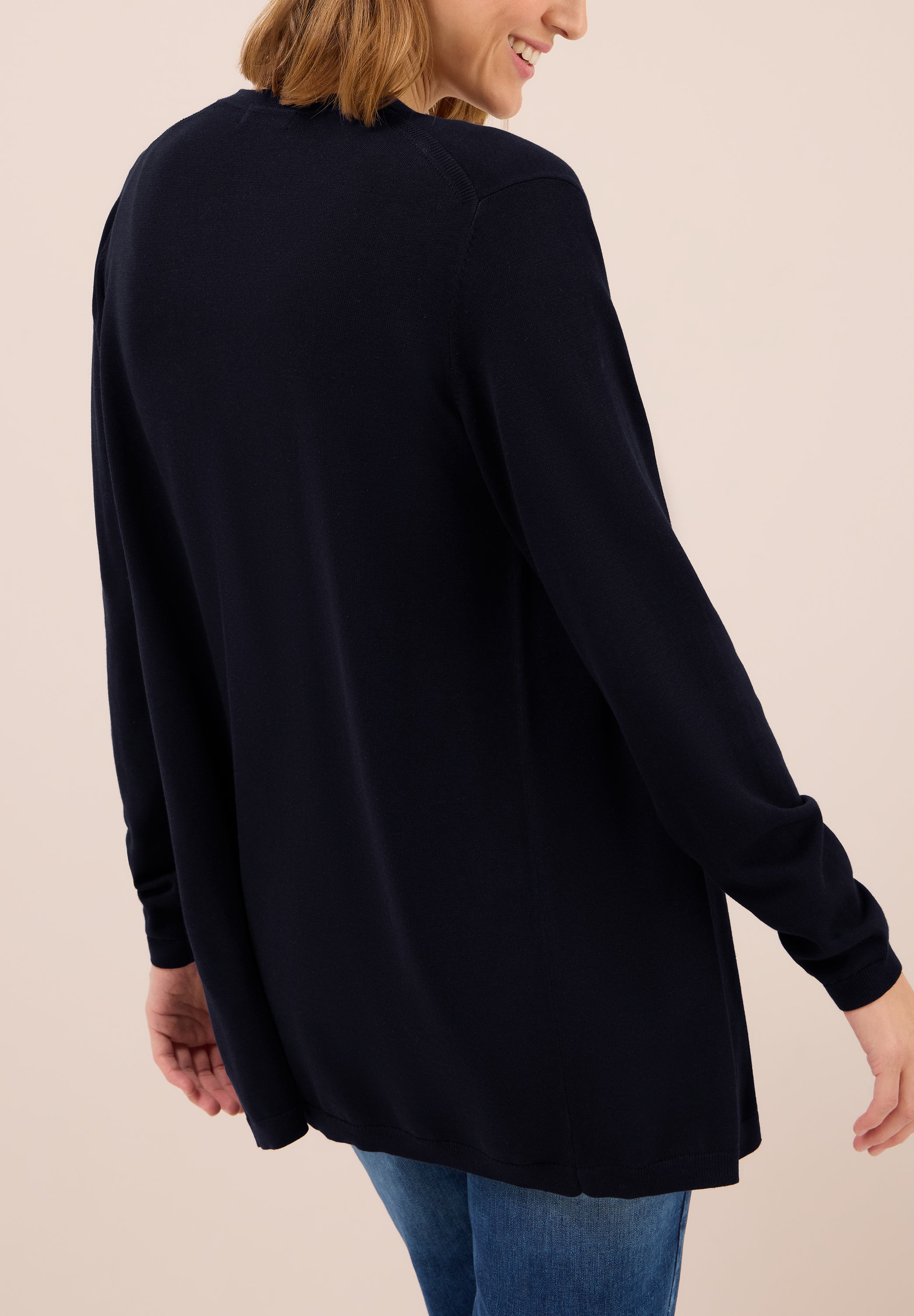 Offene Strickjacke