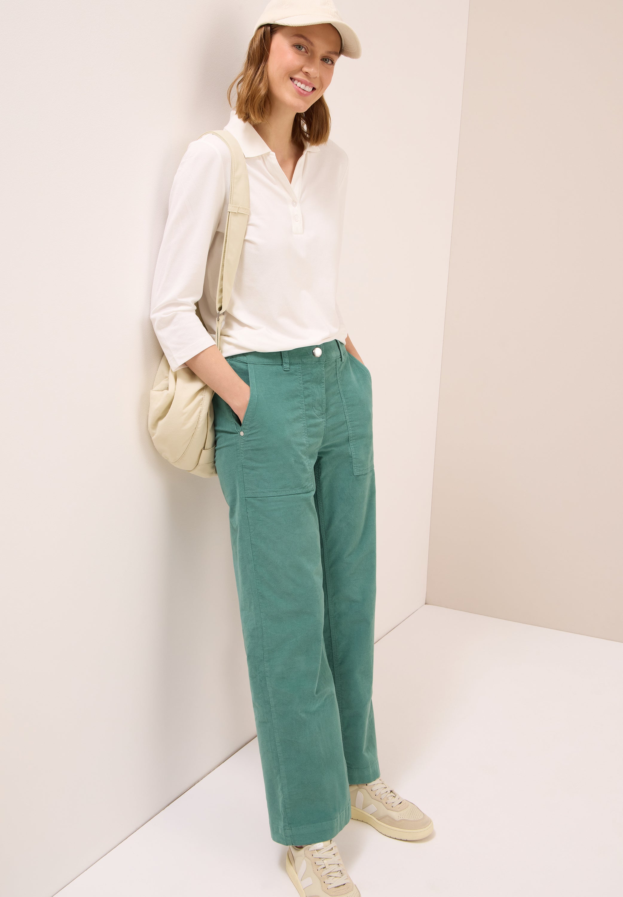 Wide Leg Cordhose