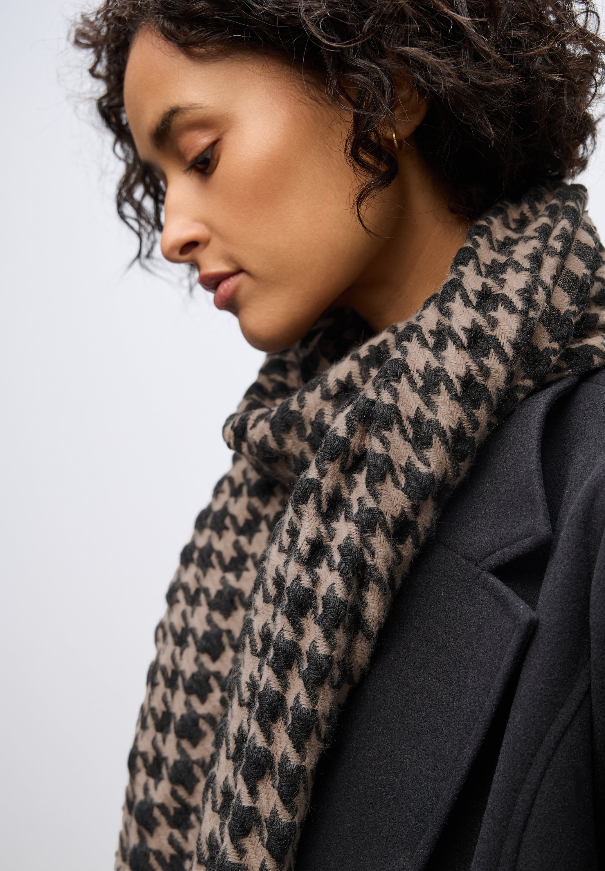 Street One Damen Schal Fransen Two Tone Muster Weich