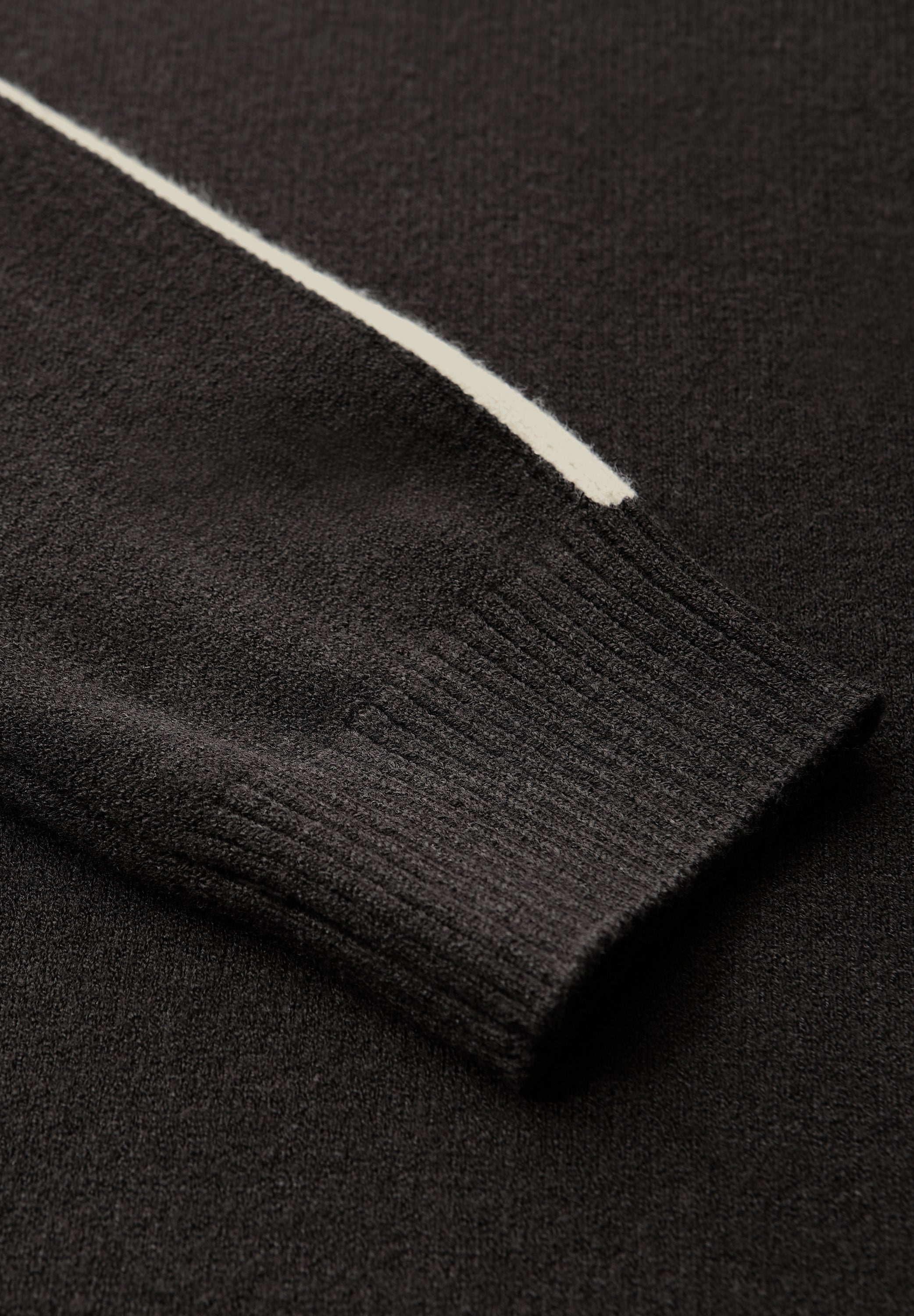 Pullover mit Gallonstreifen