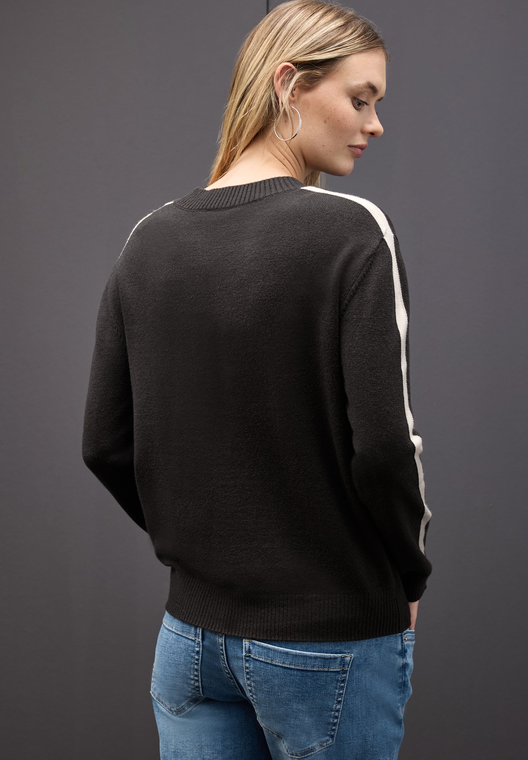 Pullover mit Gallonstreifen