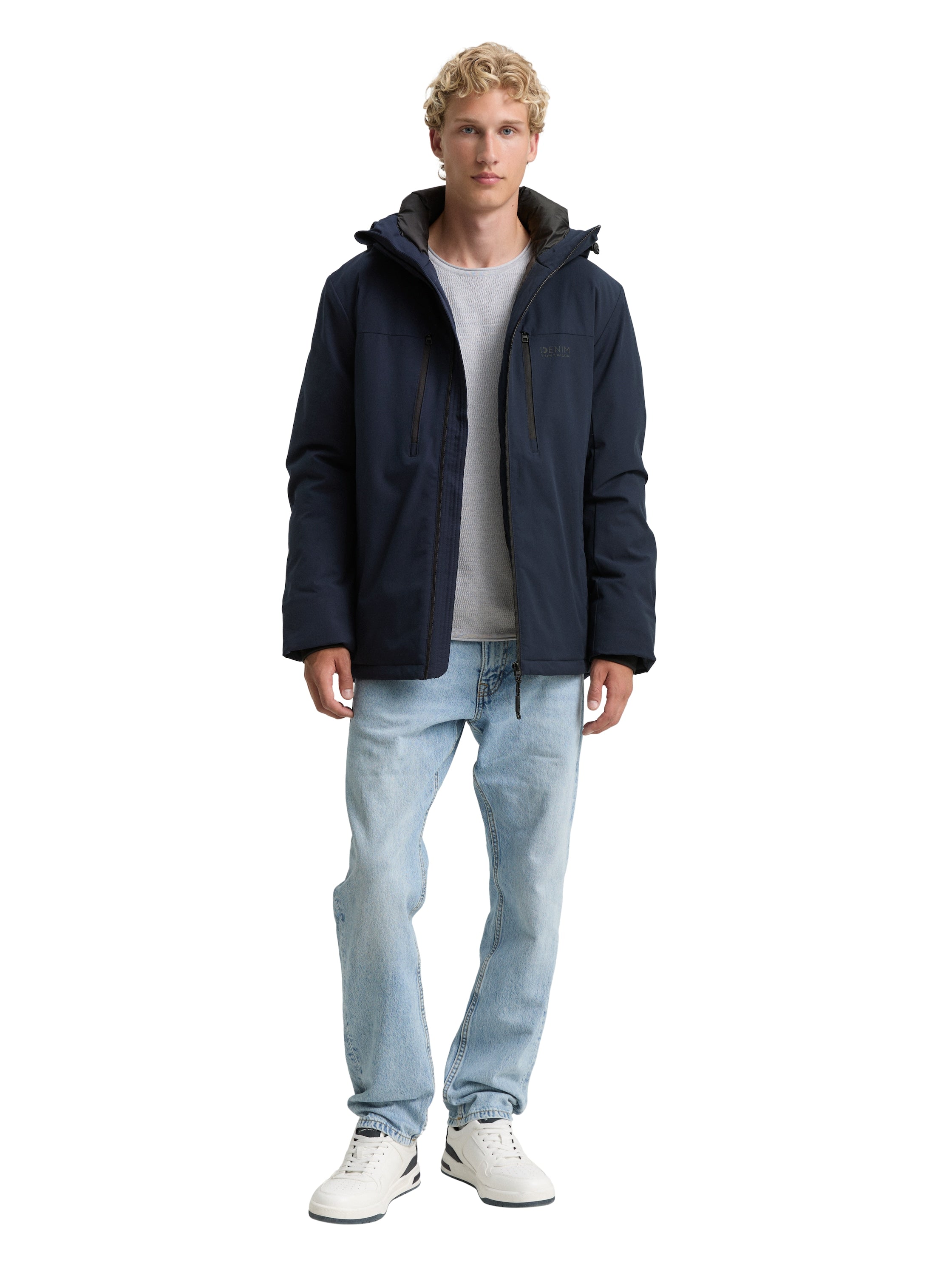 Jacke mit wasserabweisender Funktion