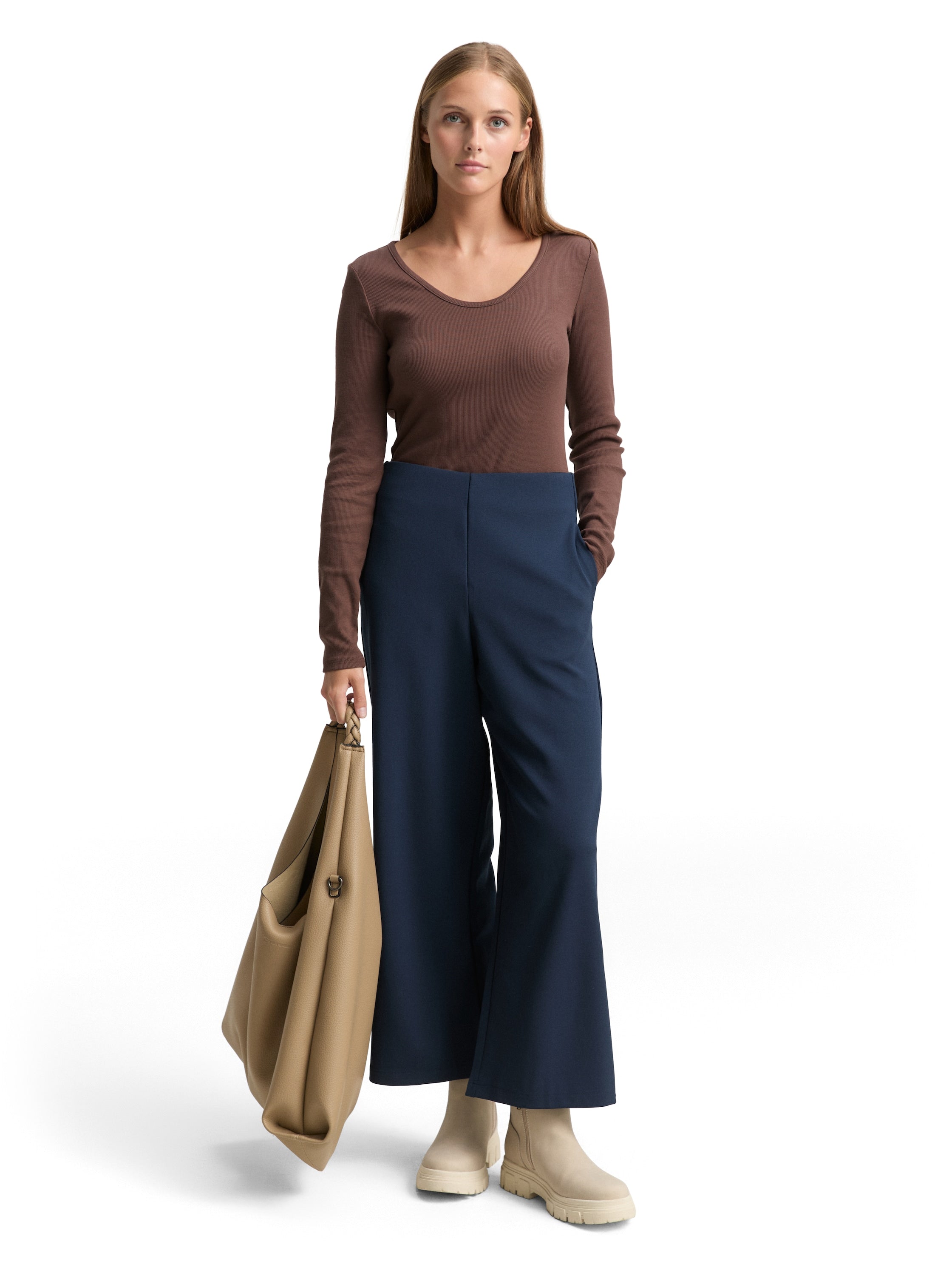 Slim Fit Langarmshirt mit Rippstruktur