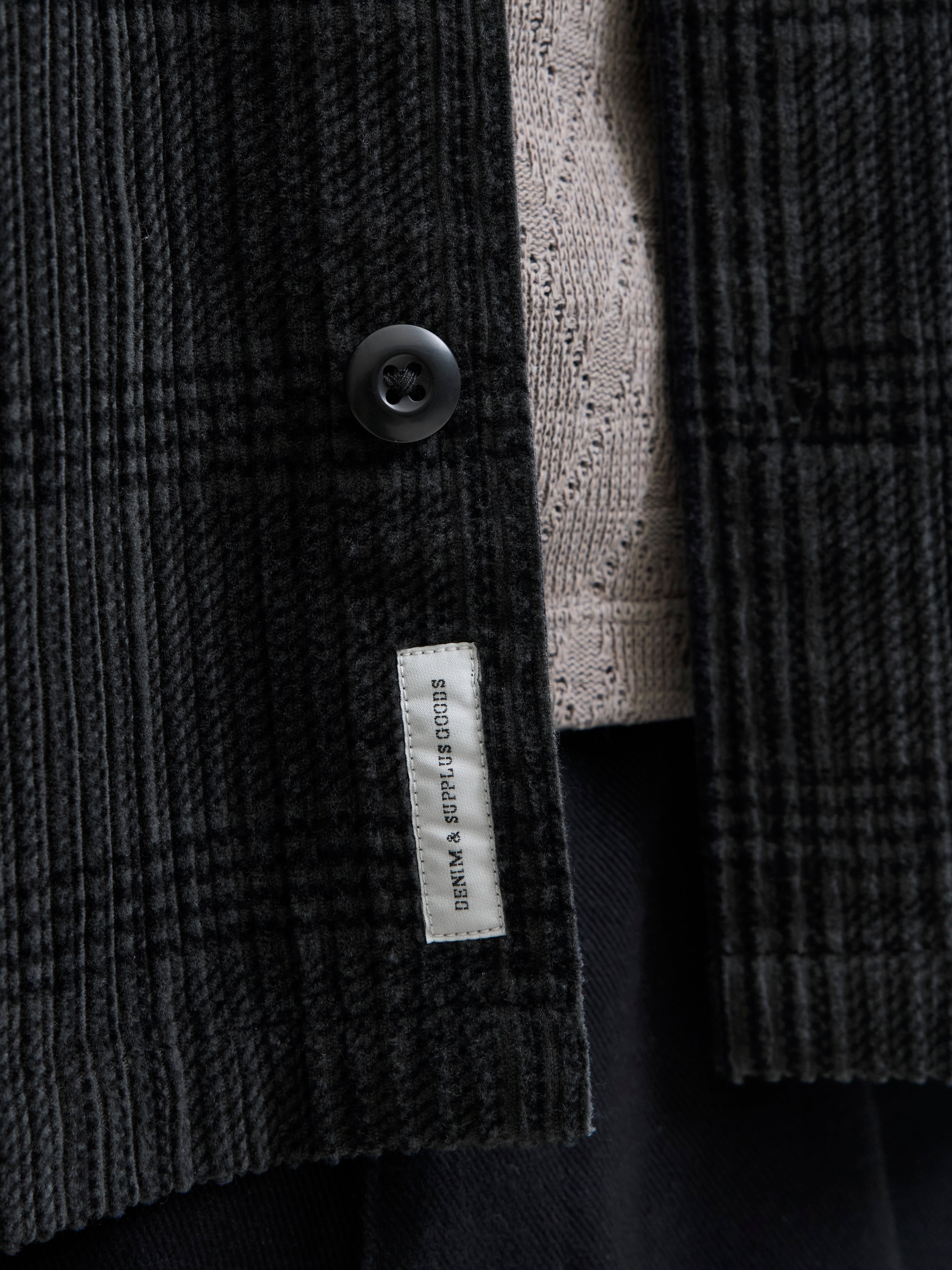 Zeitloses Herren Hemd Langarm Hemdkragen mit Knopfleiste