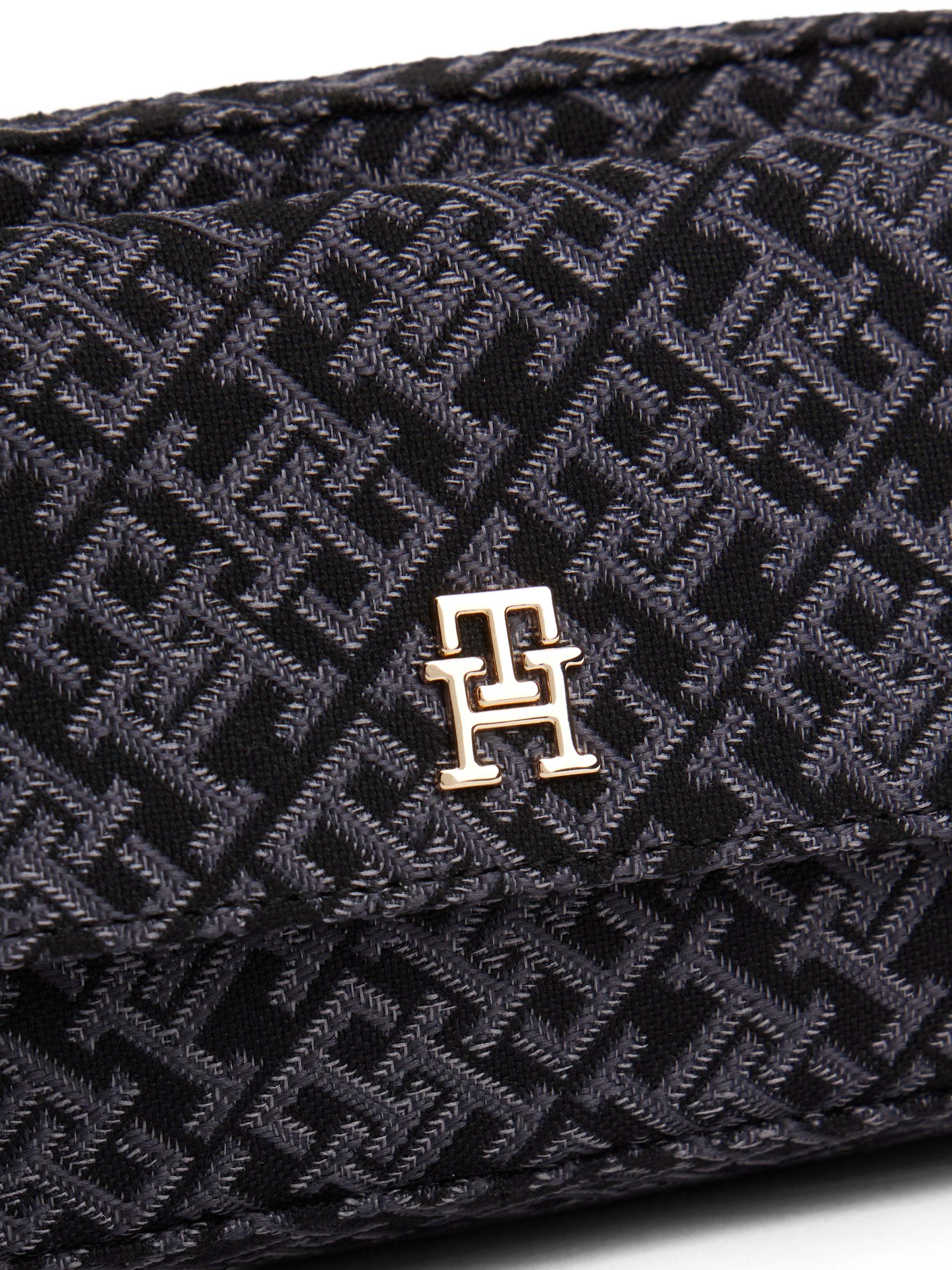 TH ICON CAMERA BAG JACQUARD