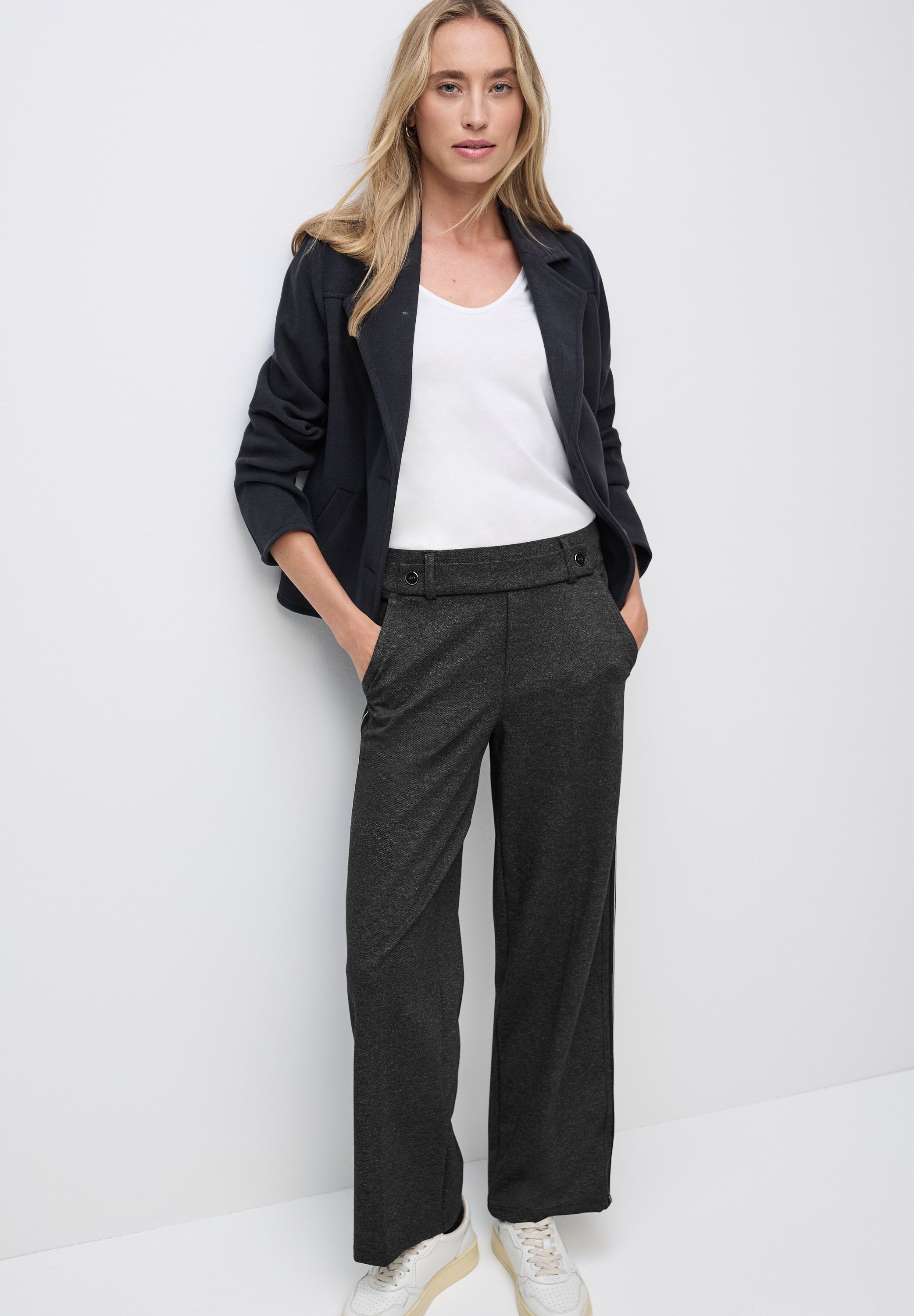 Straight Leg Hose mit Tape