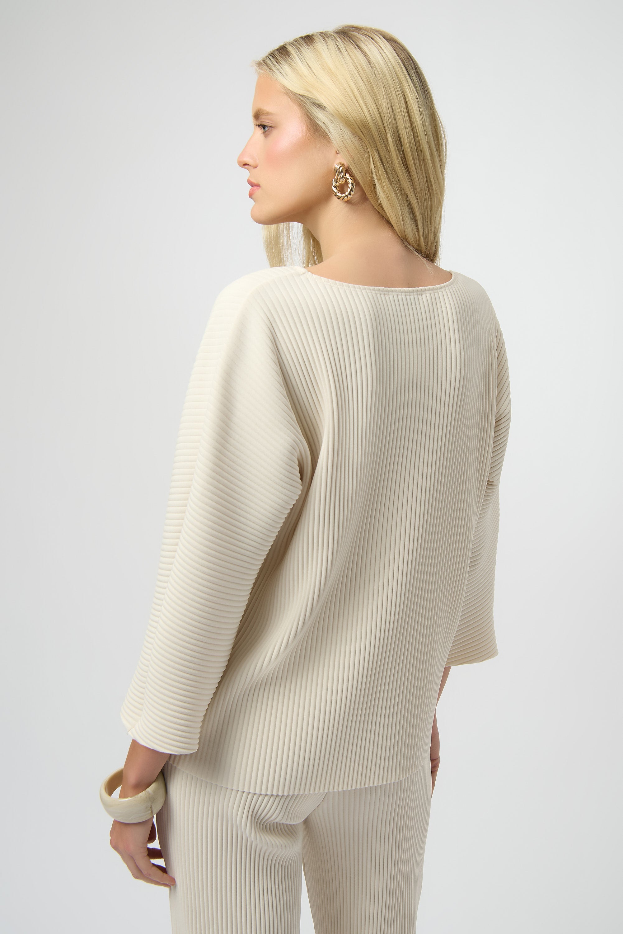 Plissiertes Boxy-Shirt aus Scuba-Crepe