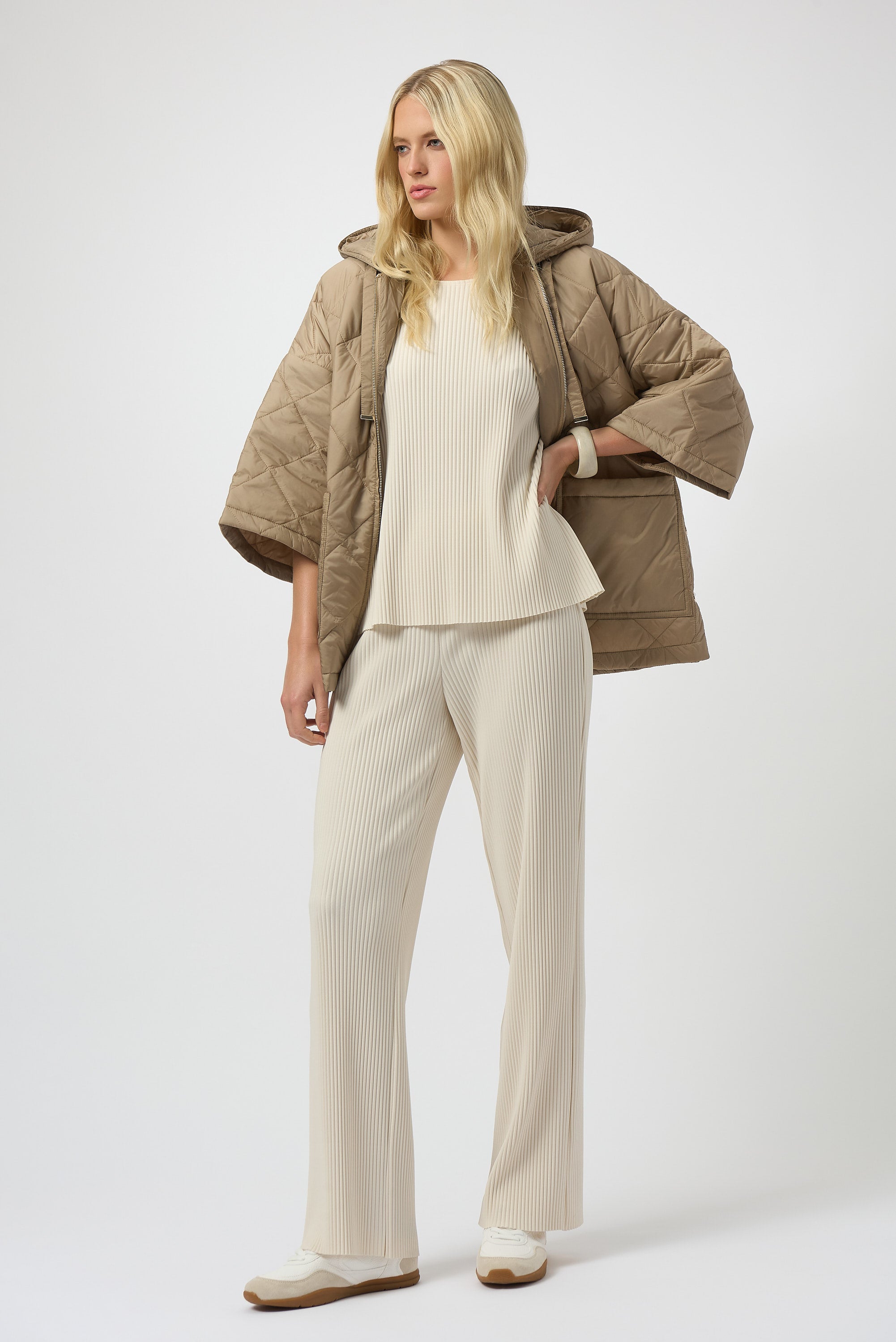 Plissiertes Boxy-Shirt aus Scuba-Crepe