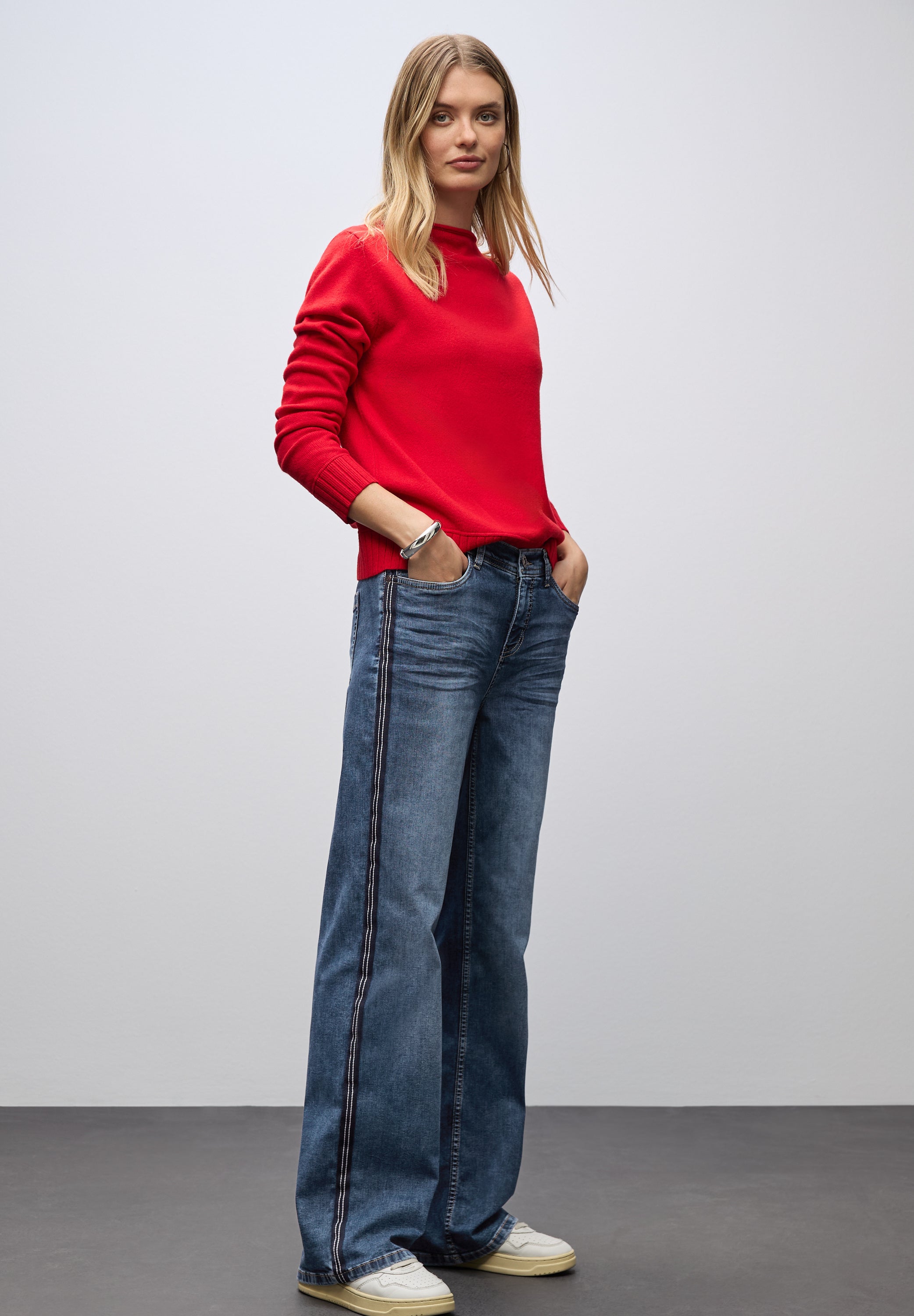Jeans mit Gallonstreifen