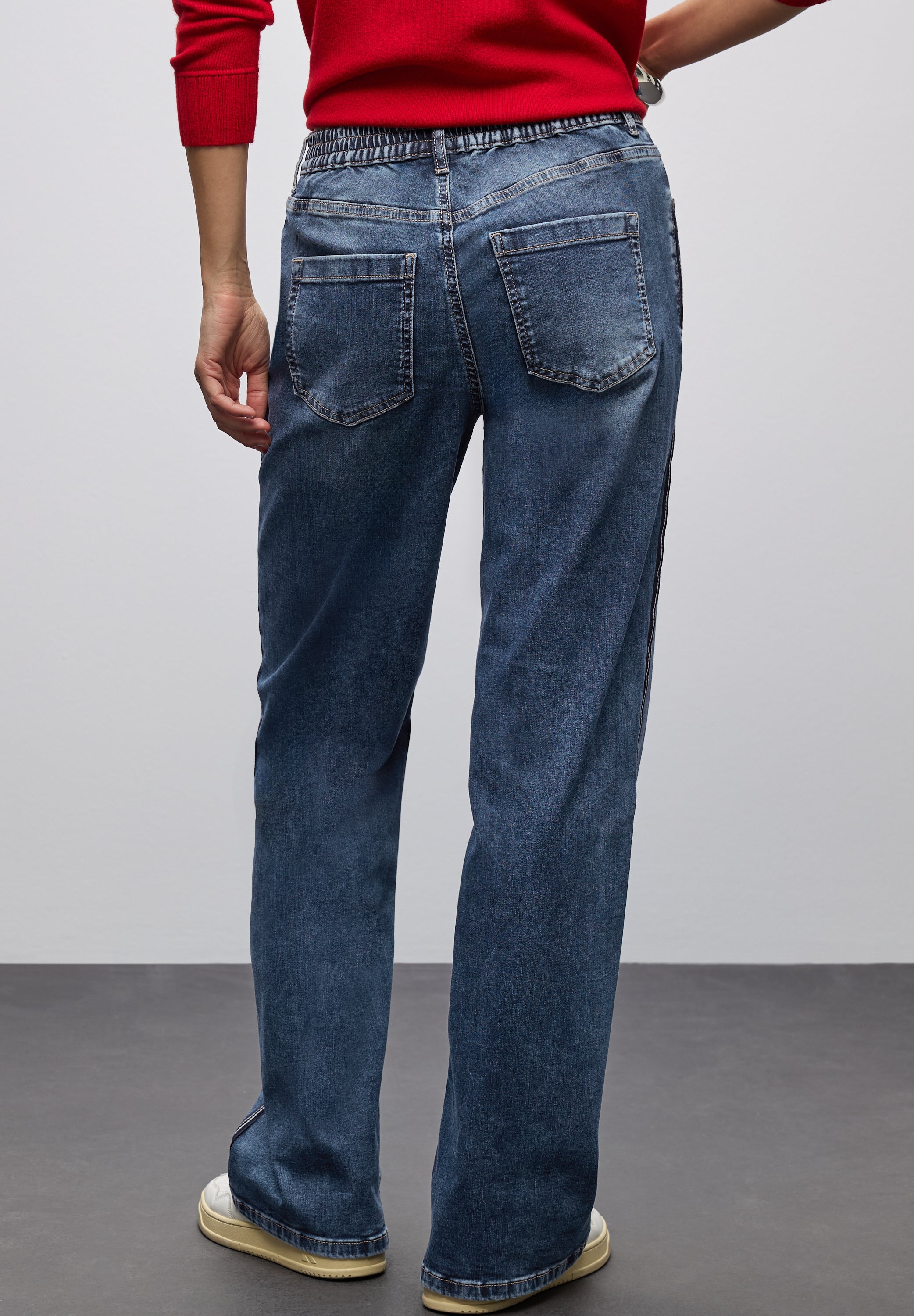 Jeans mit Gallonstreifen