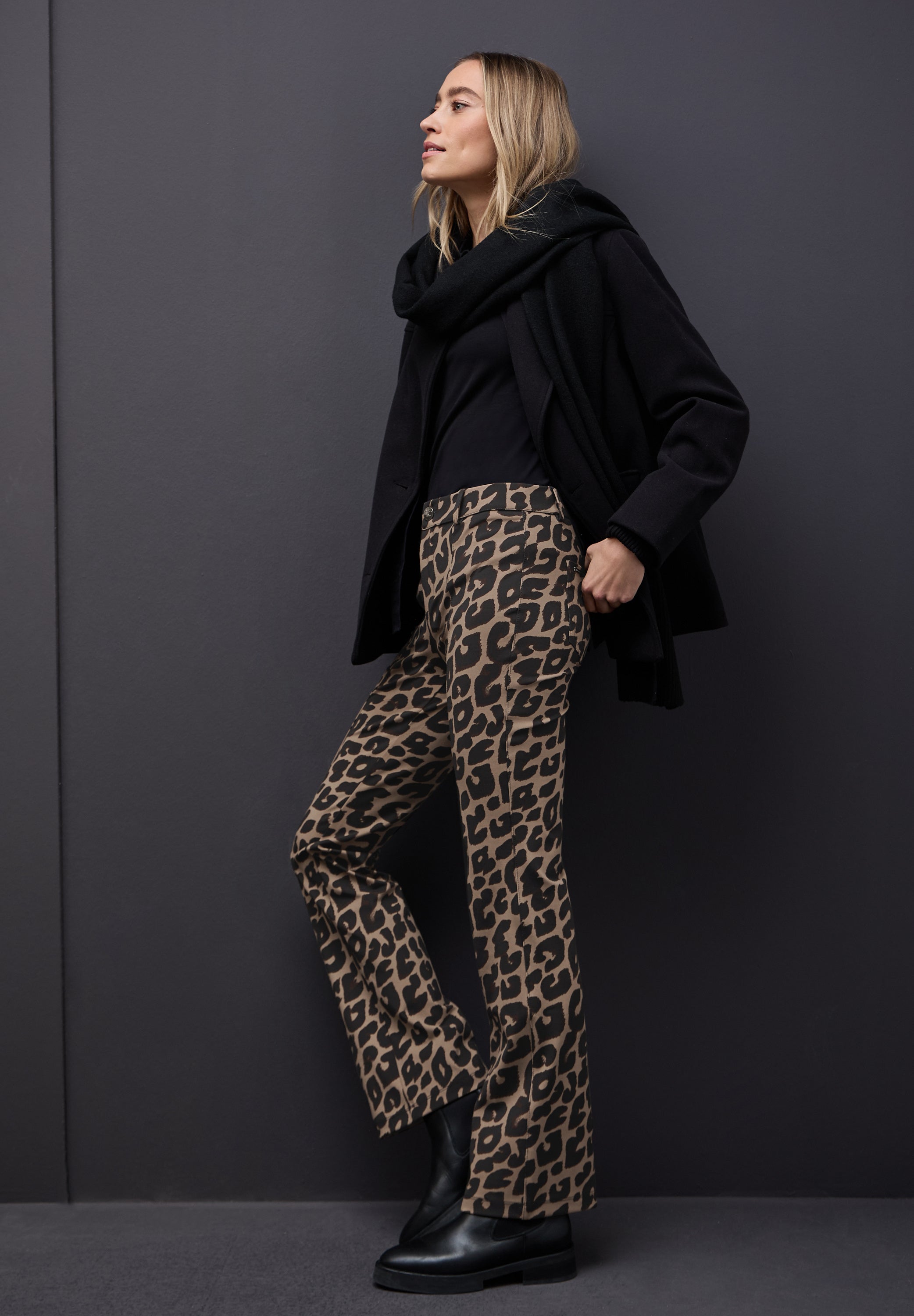 Street One Damen Hose York Leo-Muster High Waist Bootcut Slim Fit