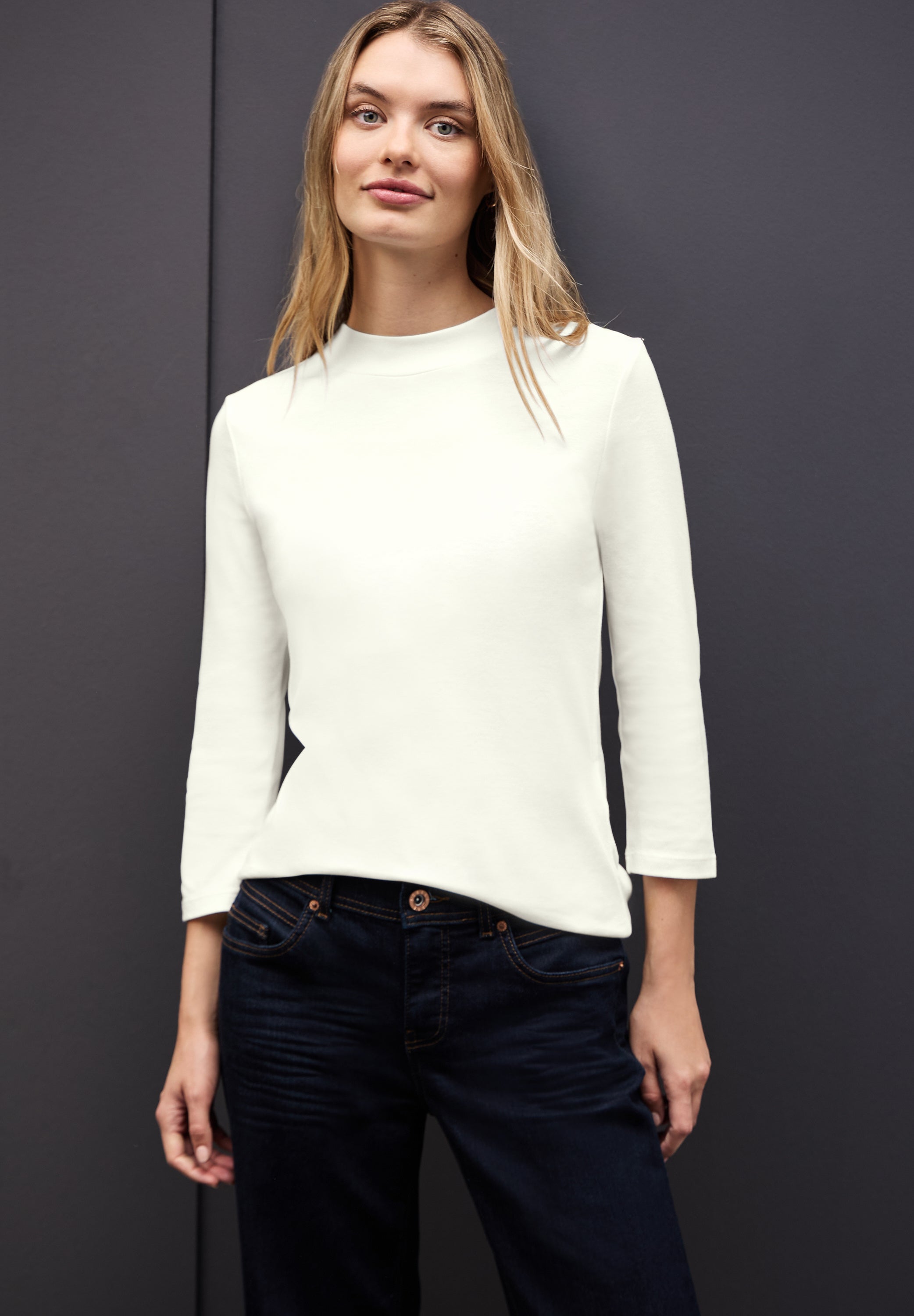 Basic Turtleneck Shirt