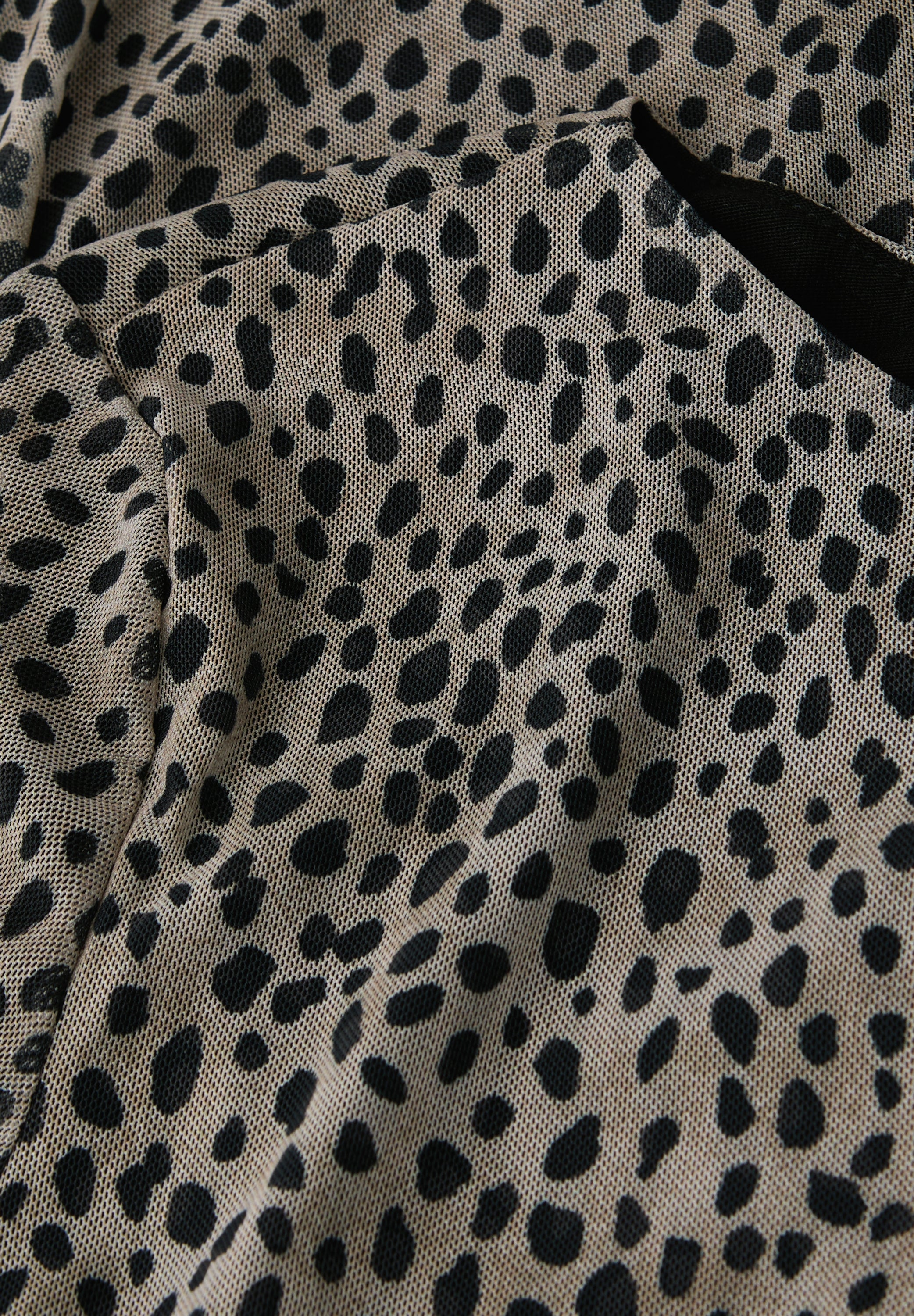 Mesh-Kleid mit Leo-Muster