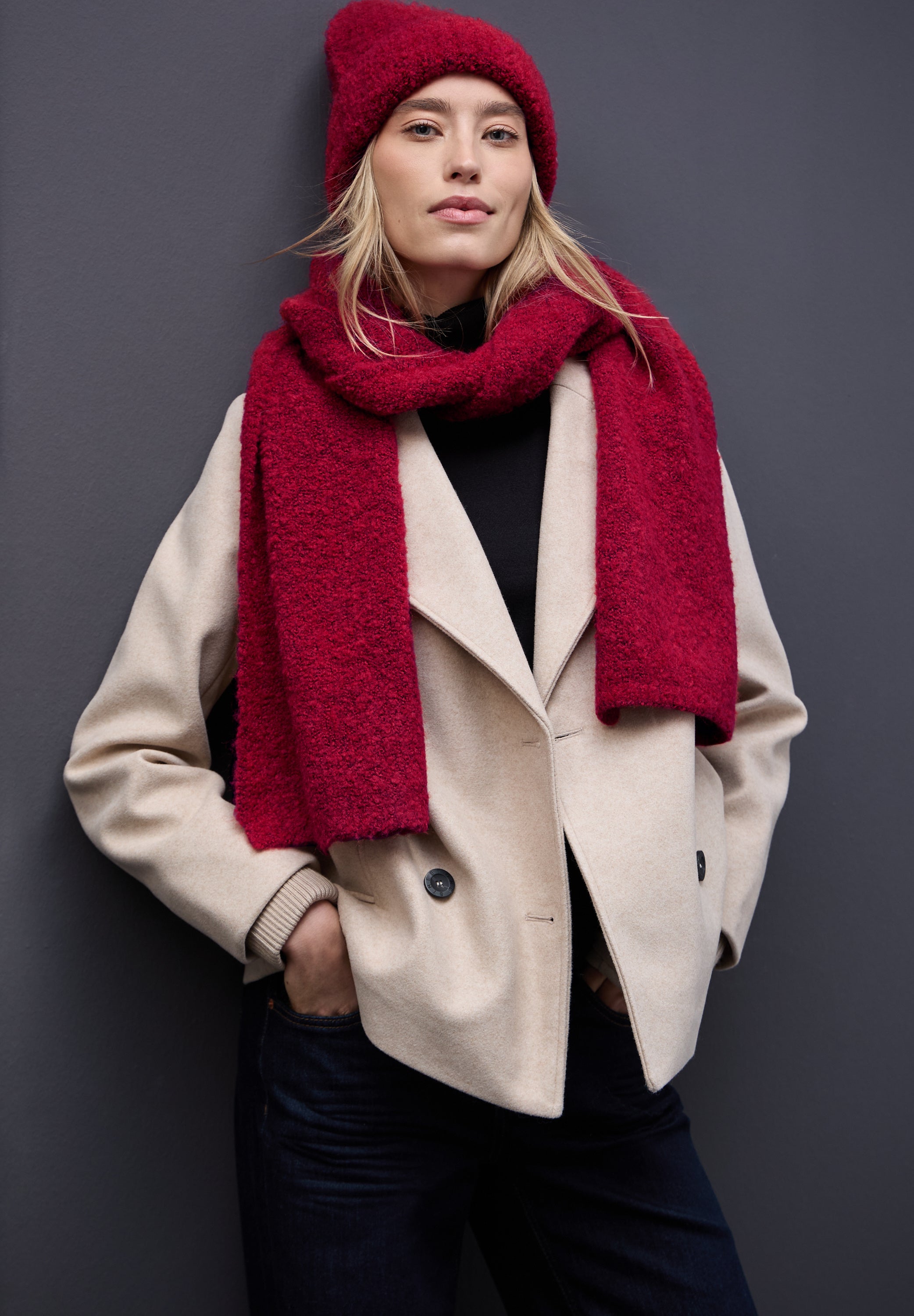 Street One Damen Strickmütze Bouclé Struktur Angenehmer Tragekomfort