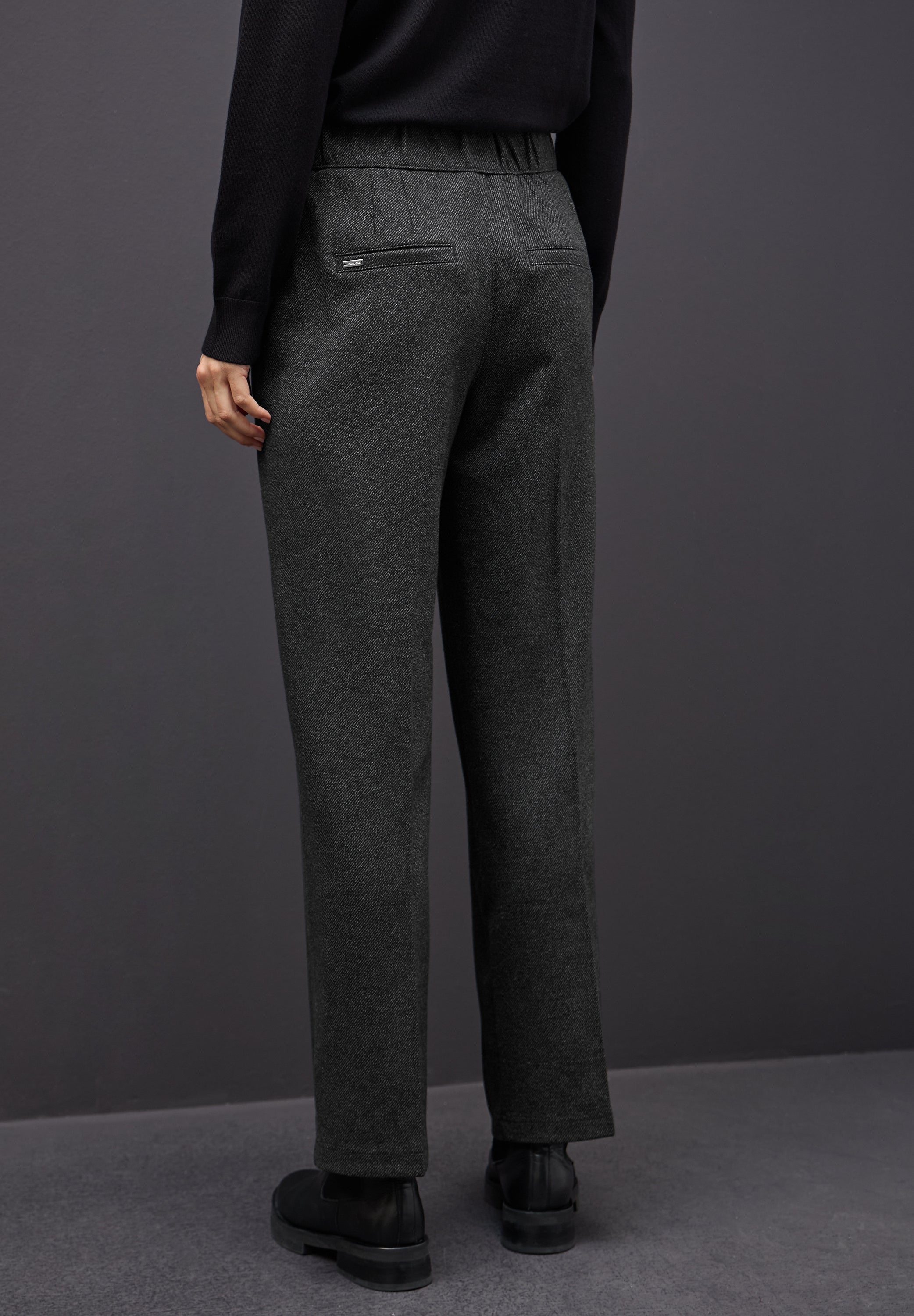 Street One Damen Hose Casual Fit High Waist Straight Legs Elastic Waist Viskosemix