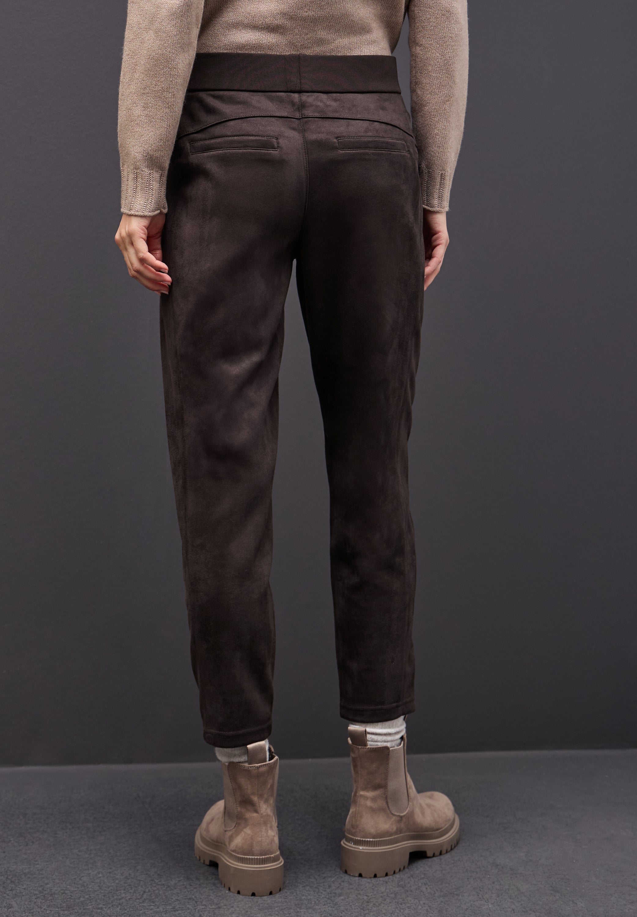 Street One Damen Hose Bonny Mid Waist Slim Legs Elastischer Bund Zipper-Taschen