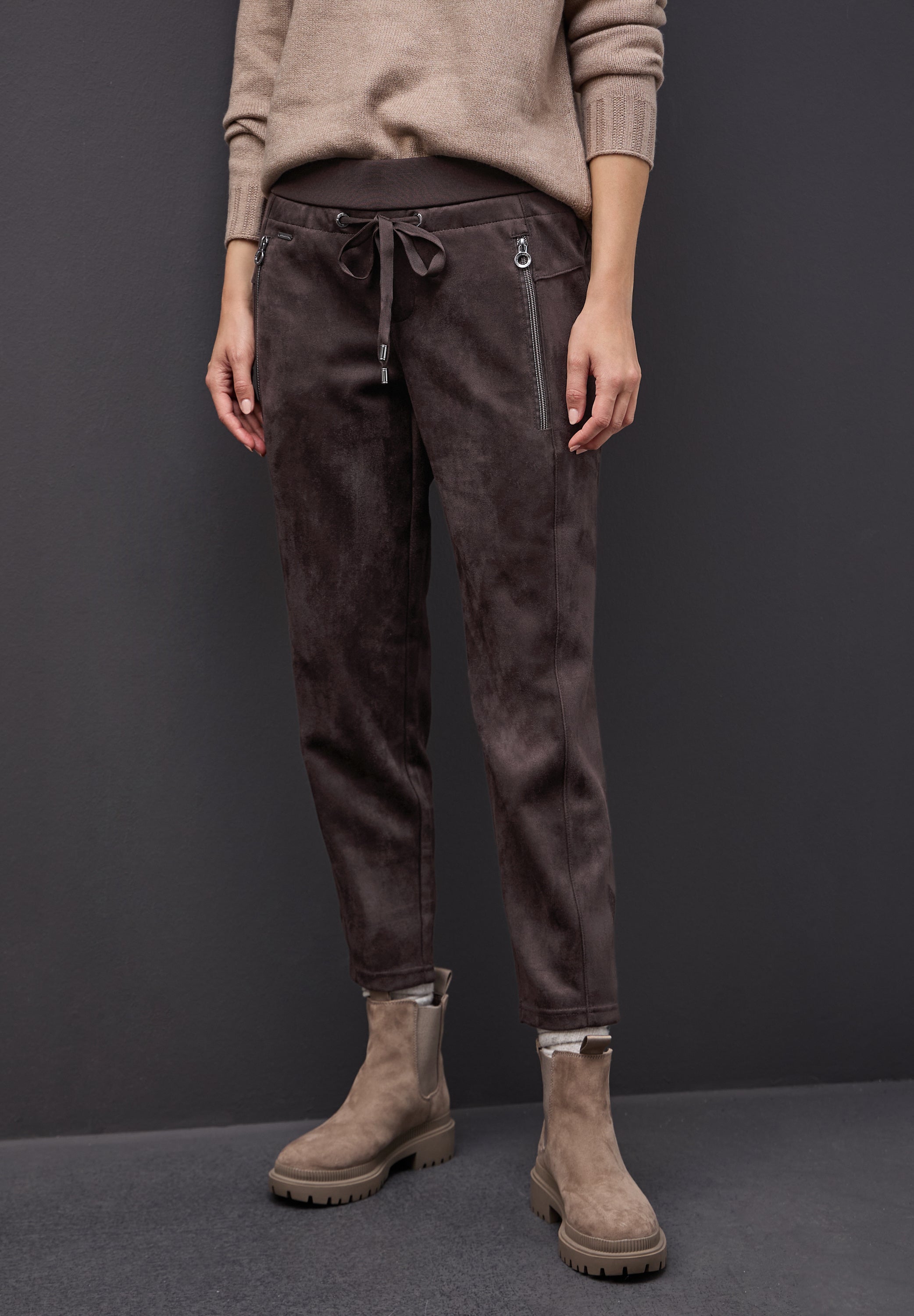 Street One Damen Hose Bonny Mid Waist Slim Legs Elastischer Bund Zipper-Taschen
