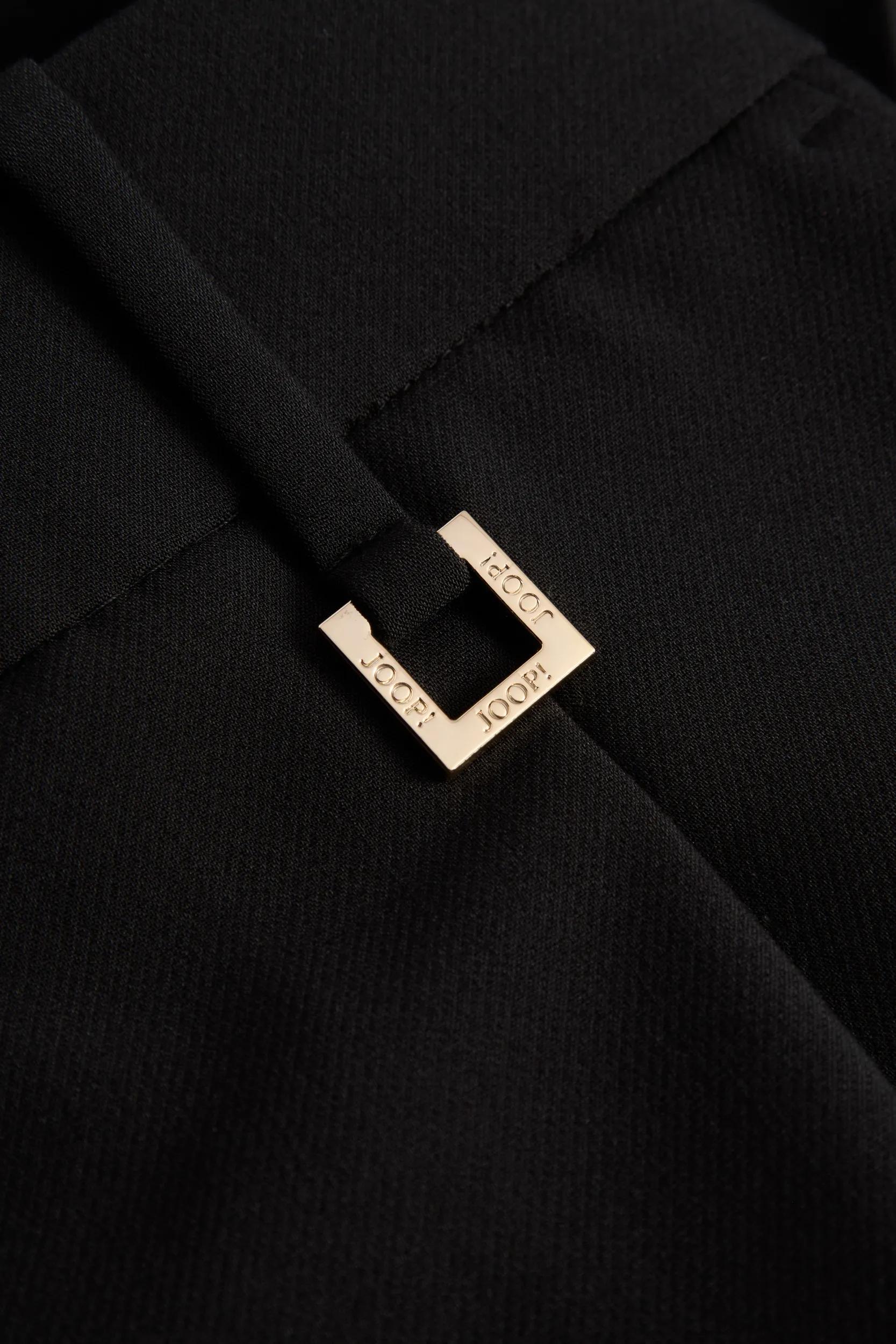 261P58Paris2 10017927