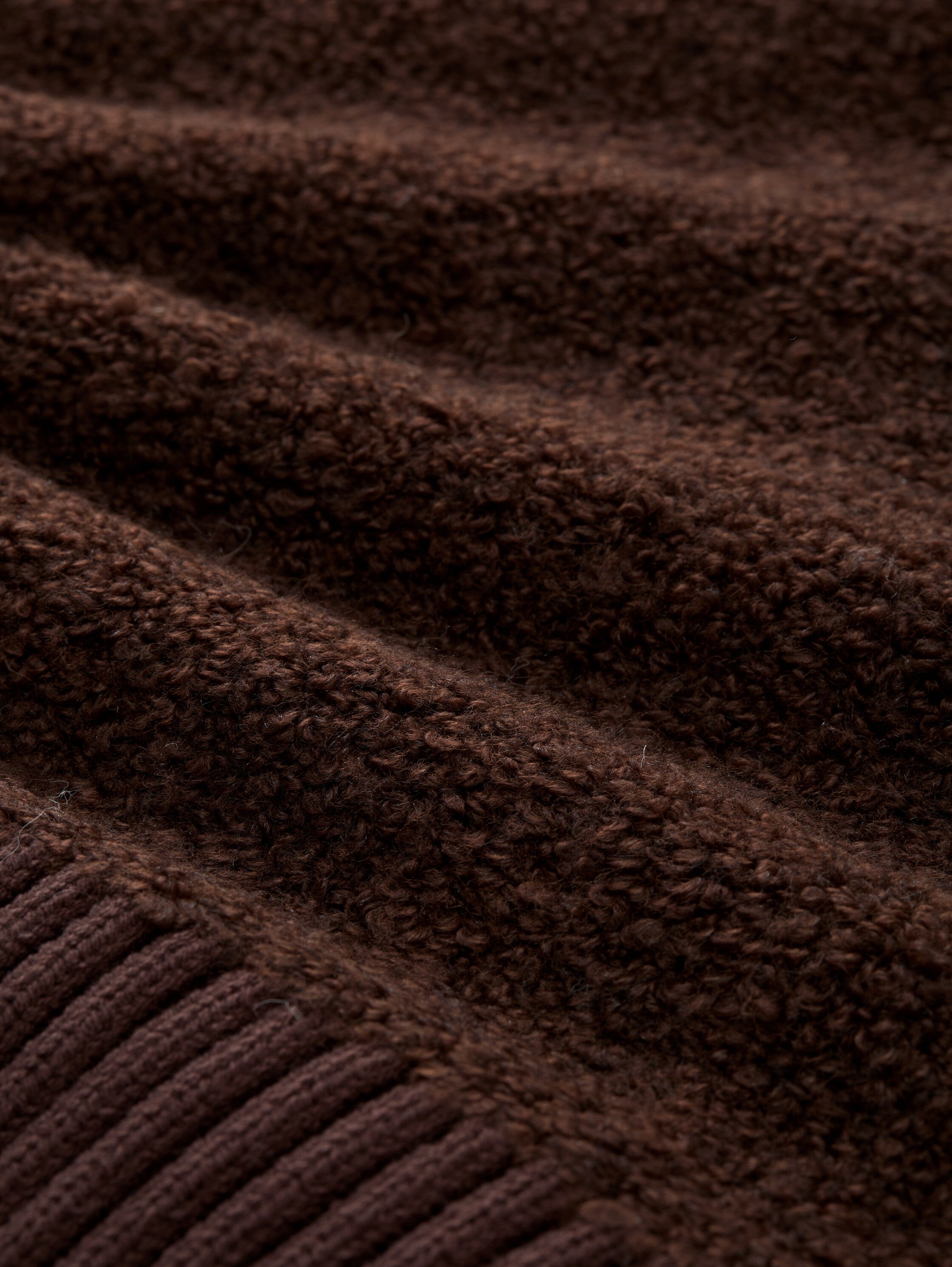 Bouclé Strickpullover mit Kragen