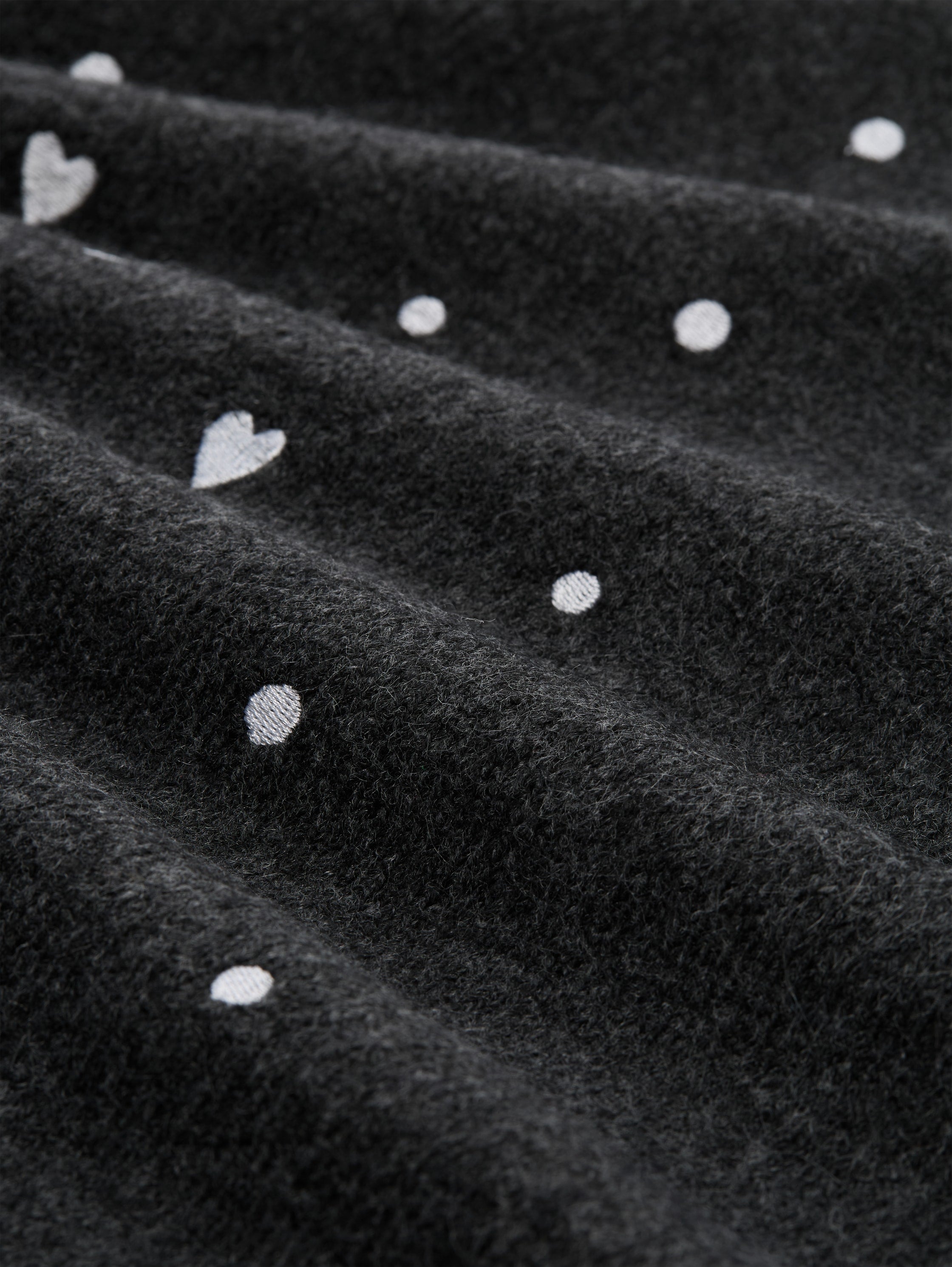 Kurzes Strickkleid Damen Kleid mit Herz-Stickereien Stehkragen